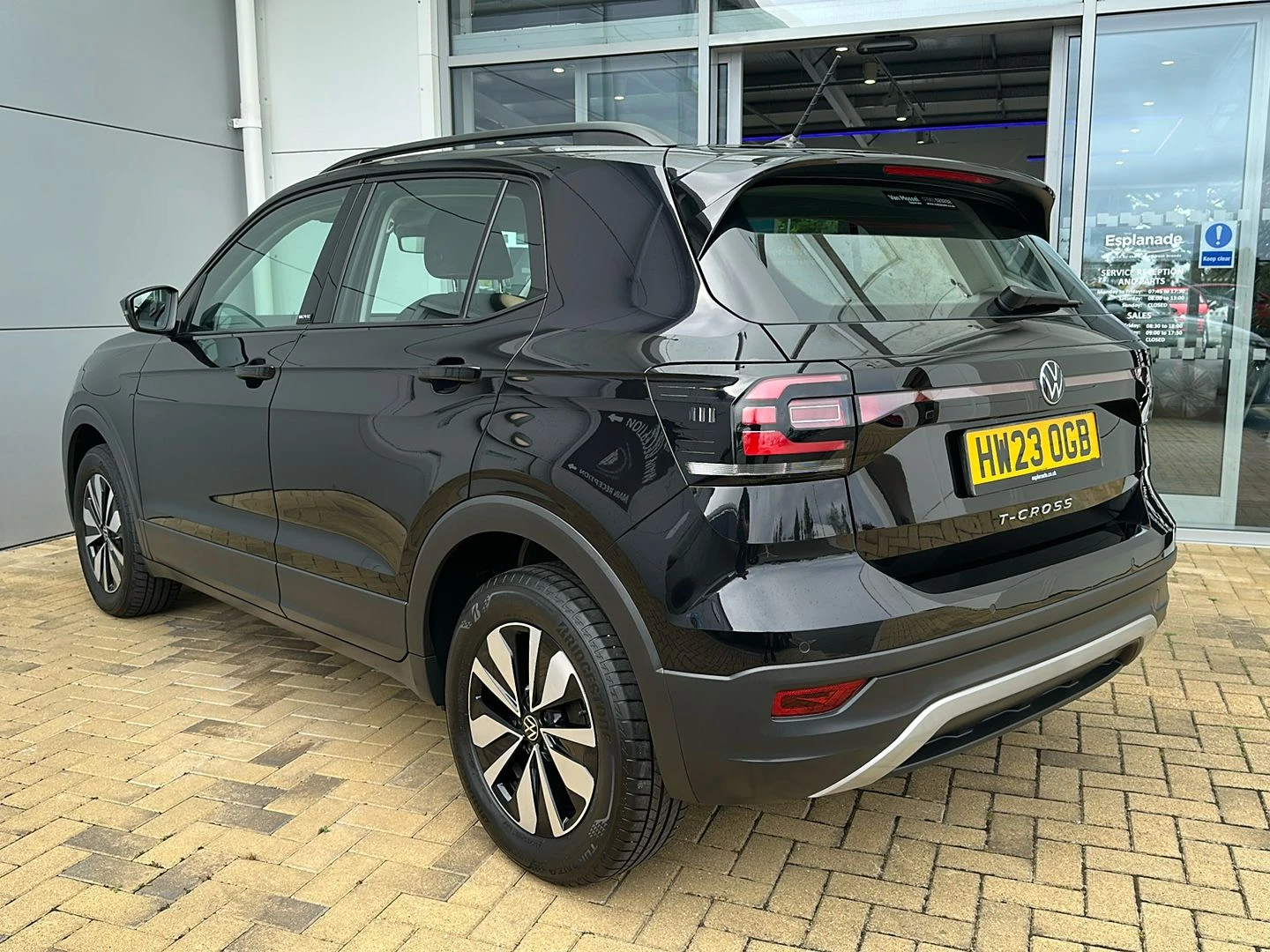Volkswagen-T-Cross-image-2