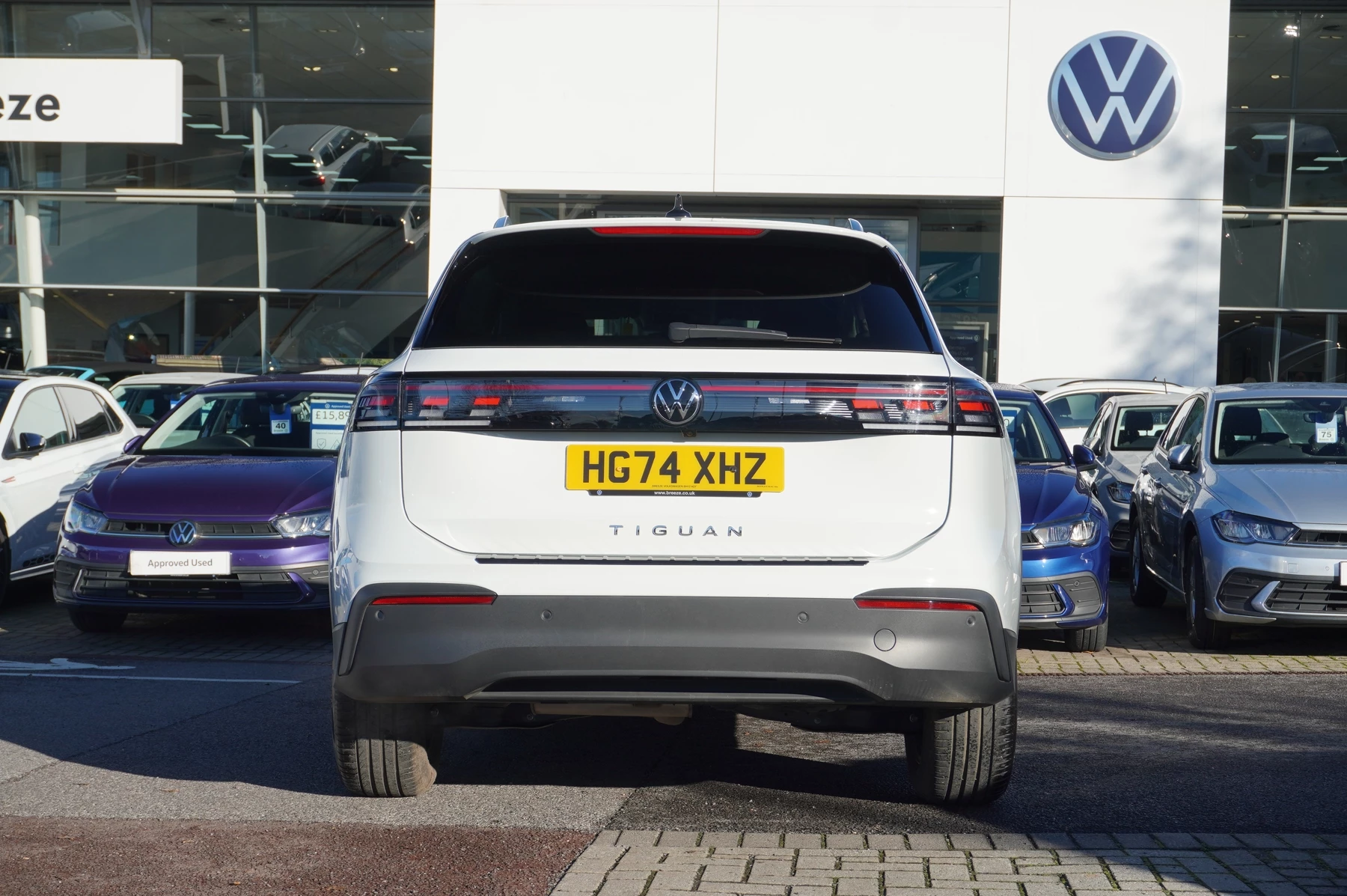 Volkswagen-Tiguan-image-13