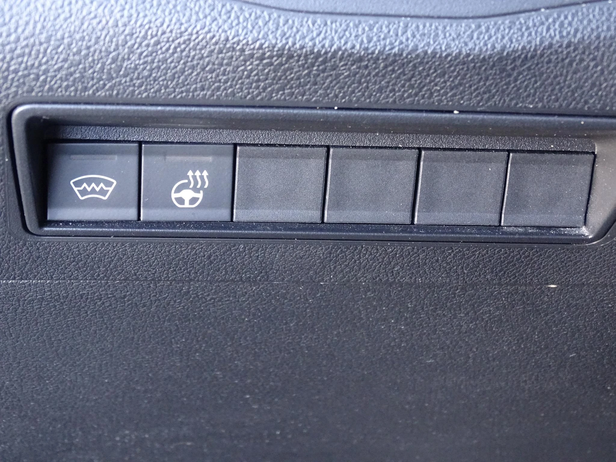 Opel-Combo Life-image-23