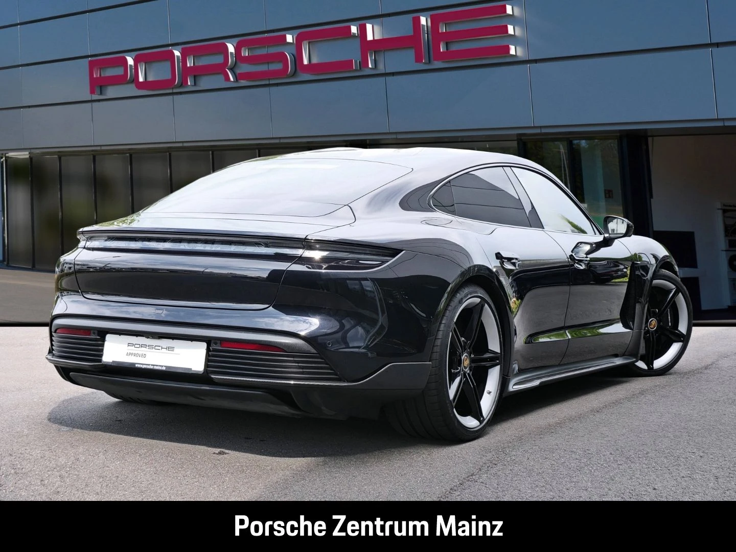 Porsche Taycan Turbo S InnoDrive PCCB PDCC LED-Matrix turbo s