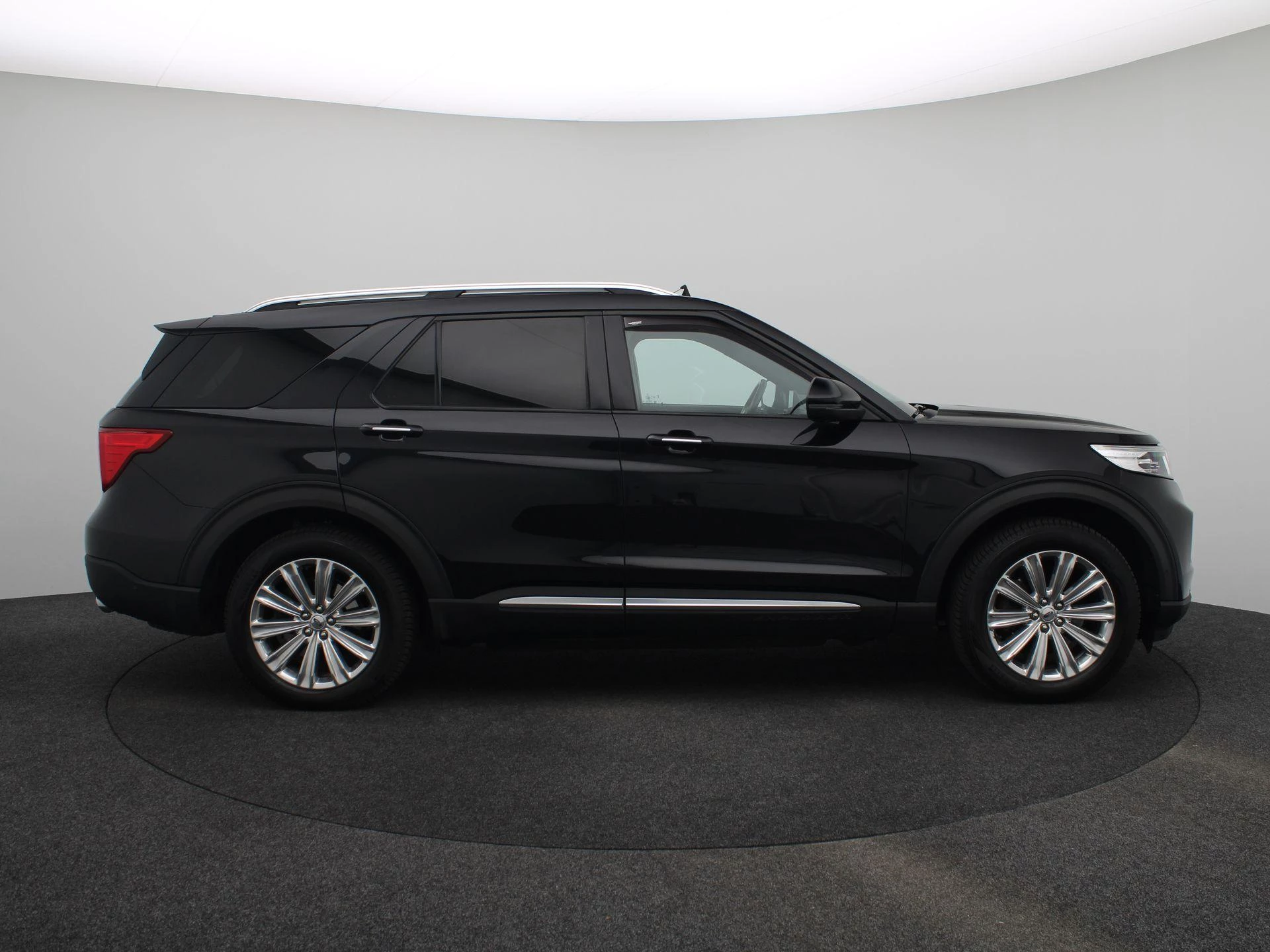 Ford-Explorer-image-7