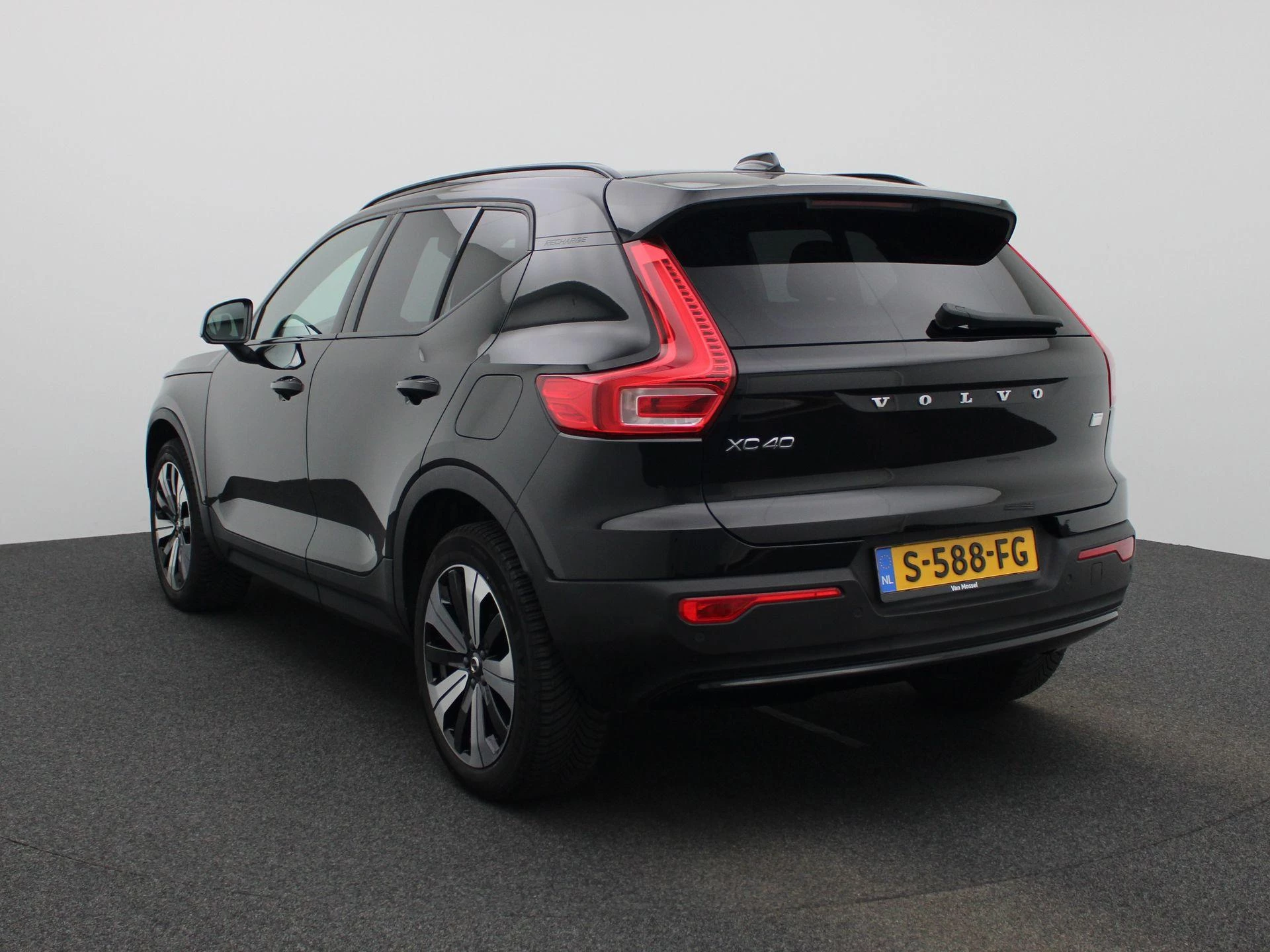 Volvo XC40 Recharge Core 70 kWh