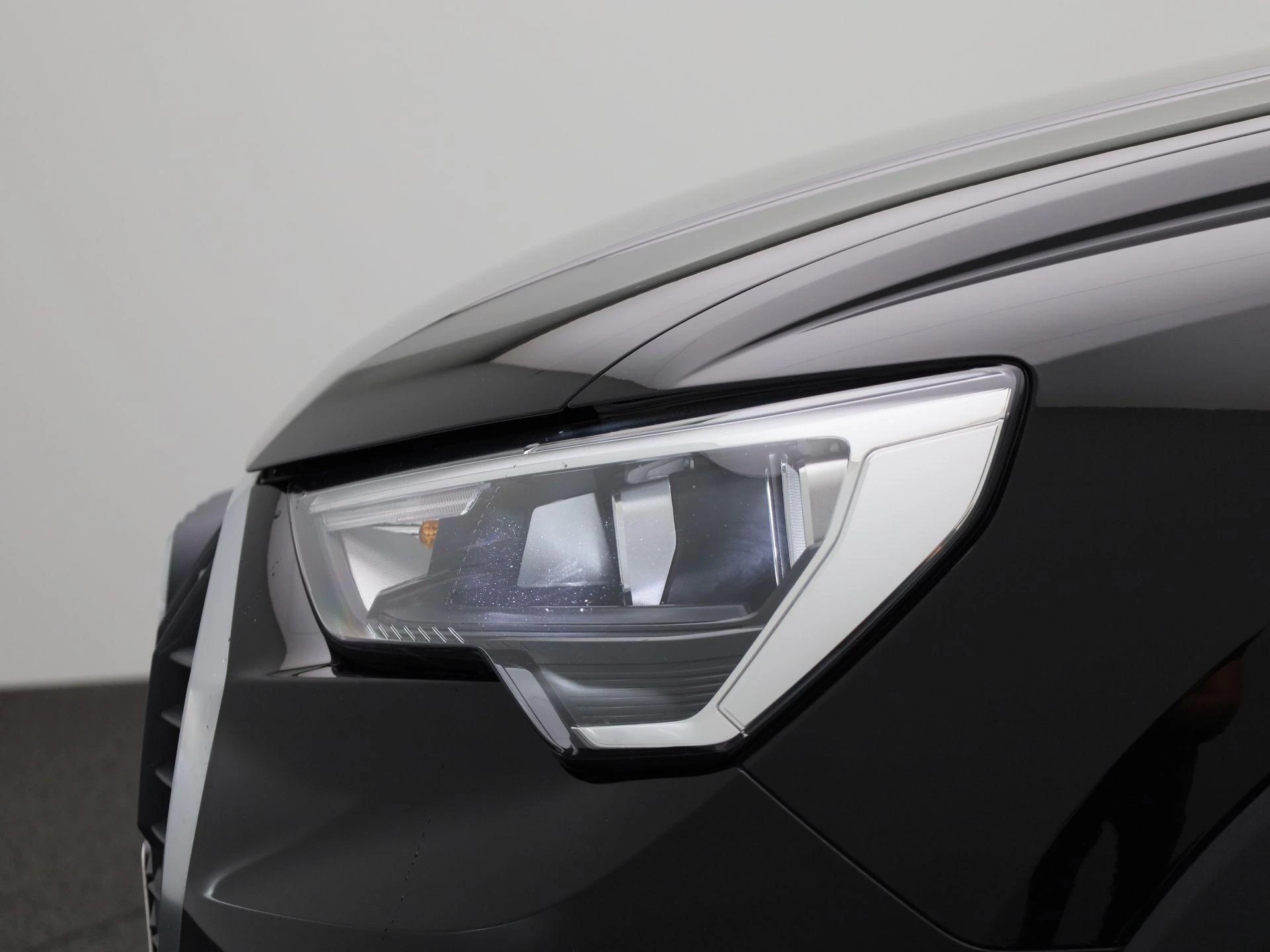 Audi-Q3-image-16