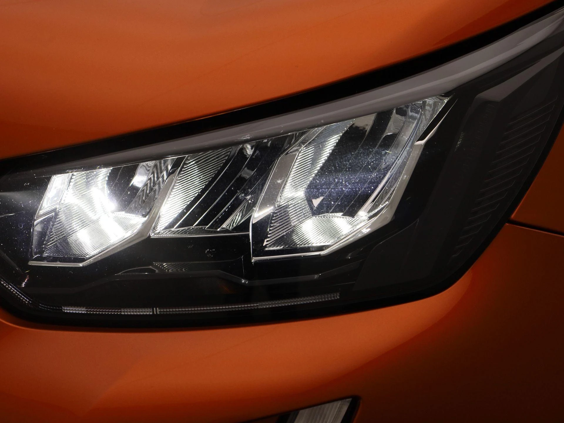 Peugeot 2008 - 13