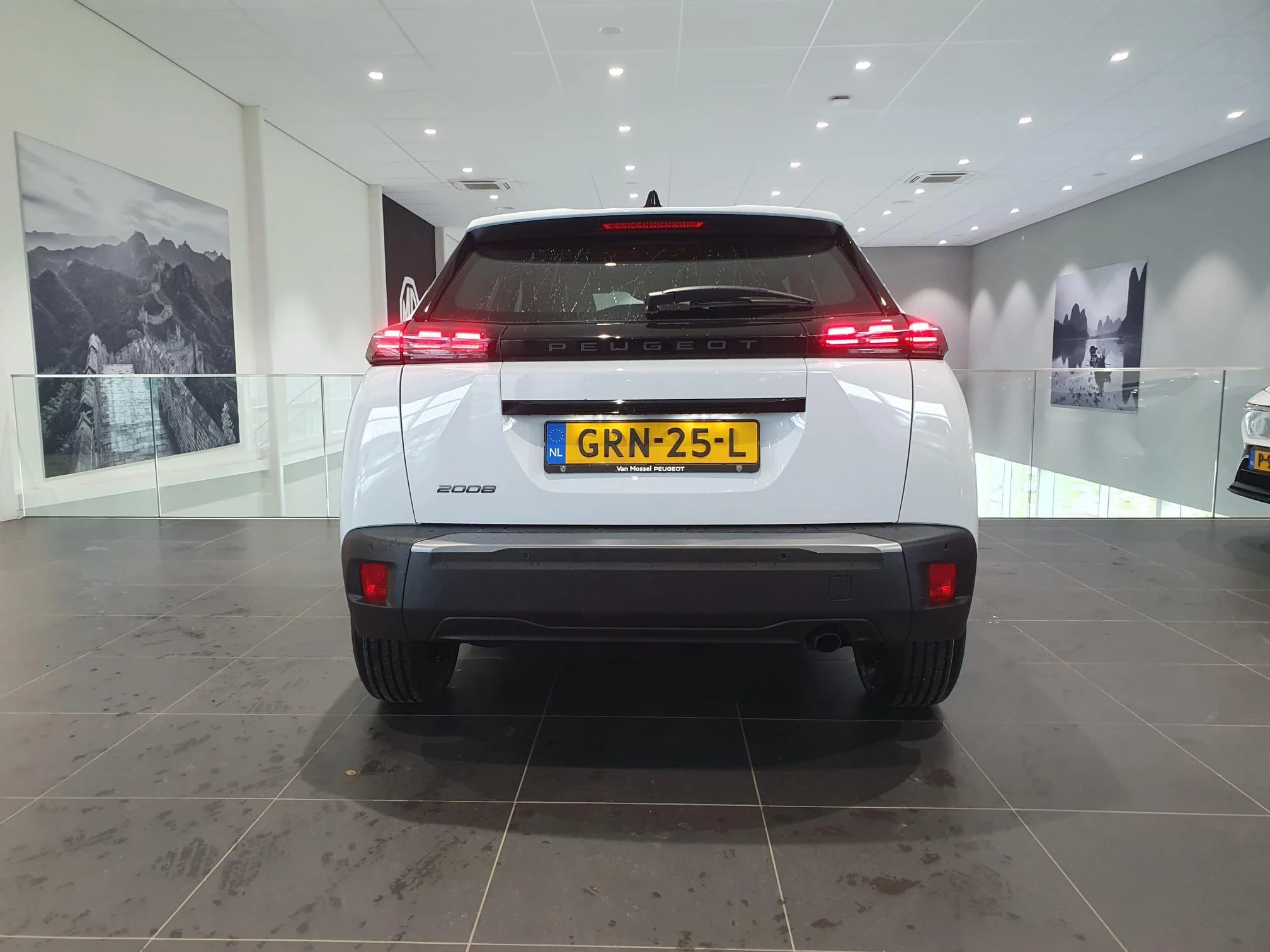 Peugeot-2008-image-4