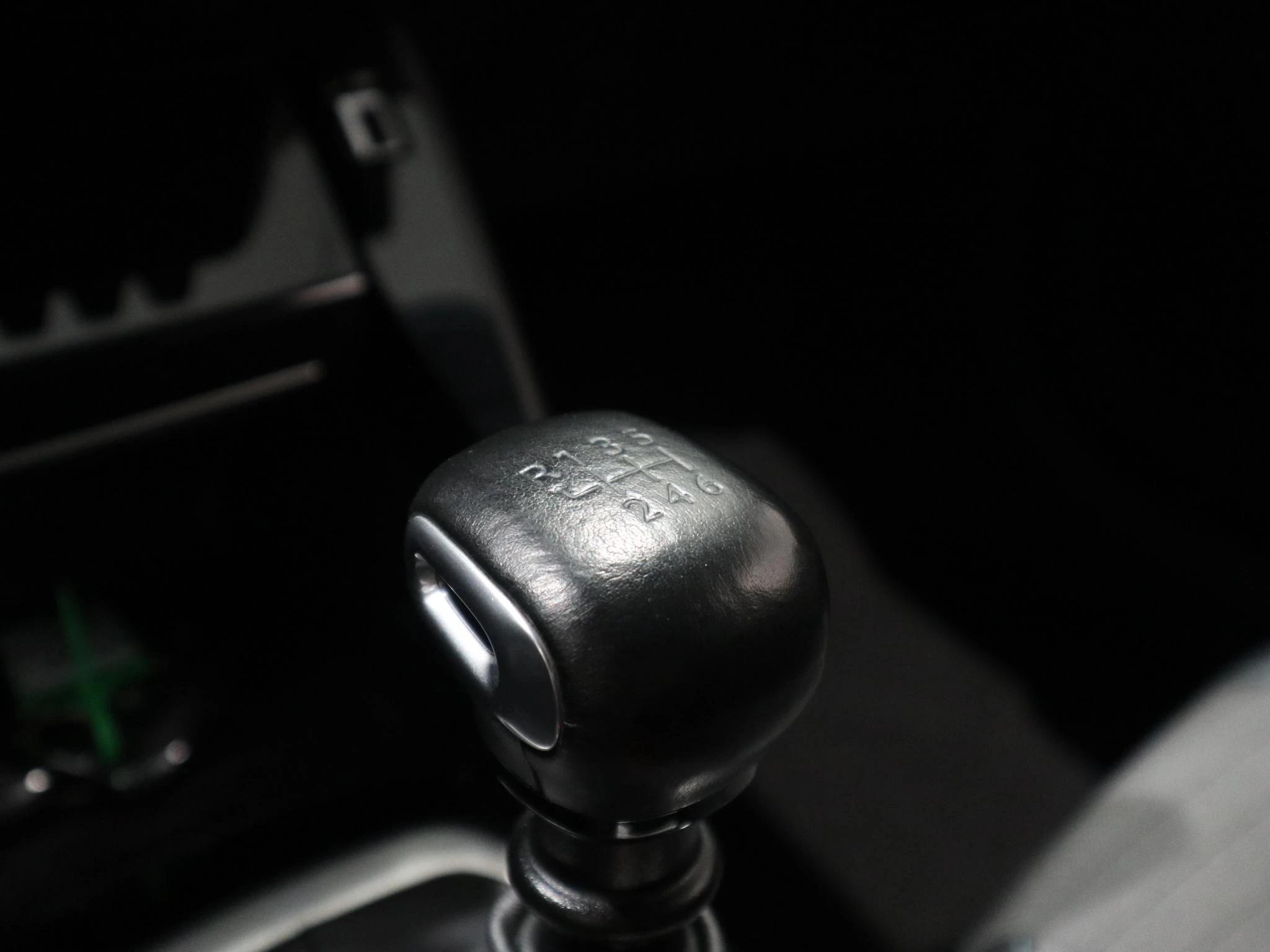 Peugeot-208-image-17