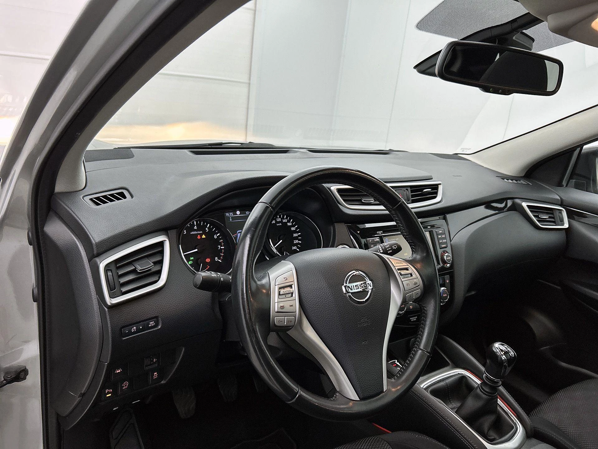 Nissan QASHQAI 1.6 Connect Edition