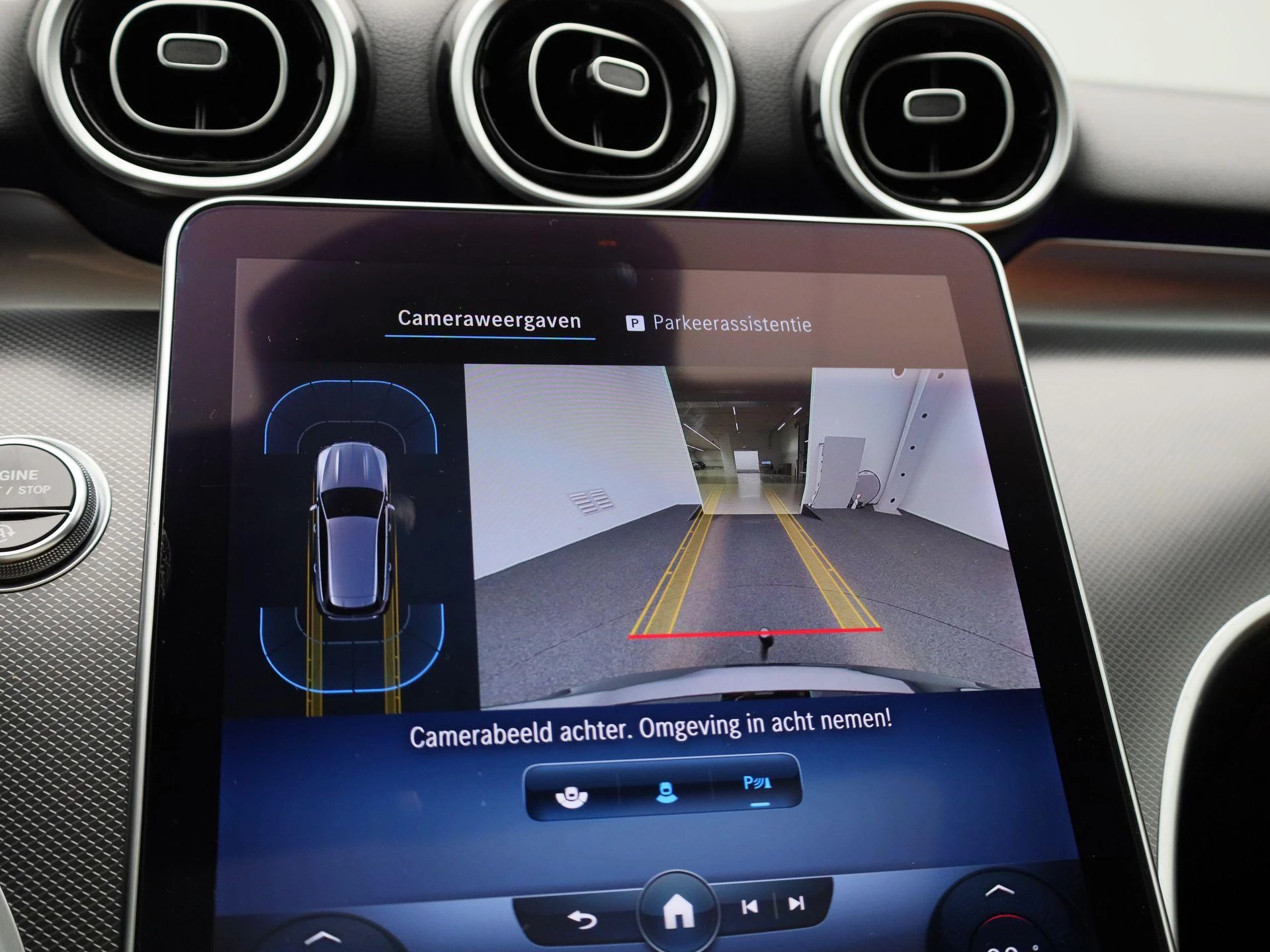 Mercedes-Benz-C-Klasse-image-30