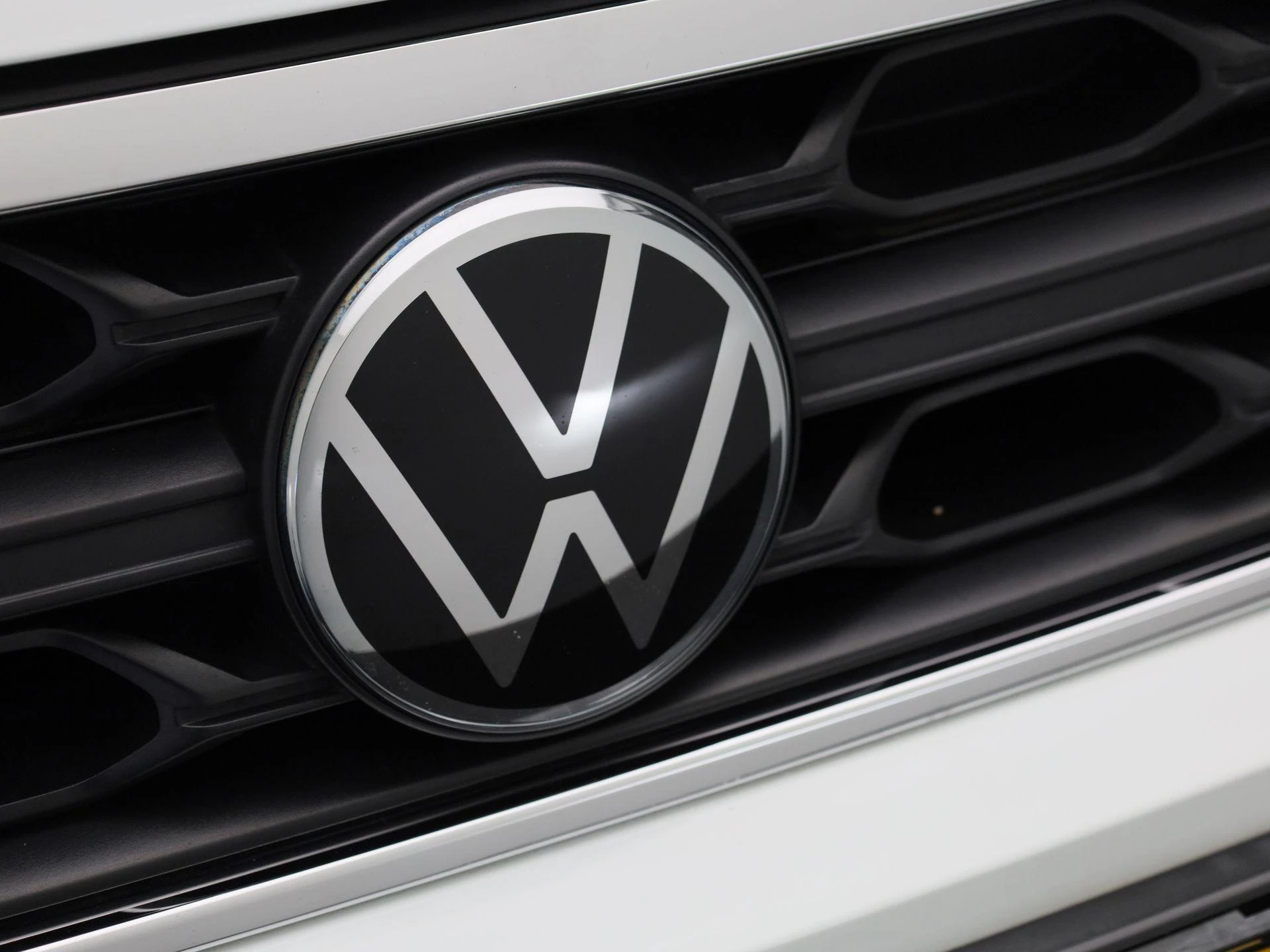Volkswagen-T-Roc-image-29
