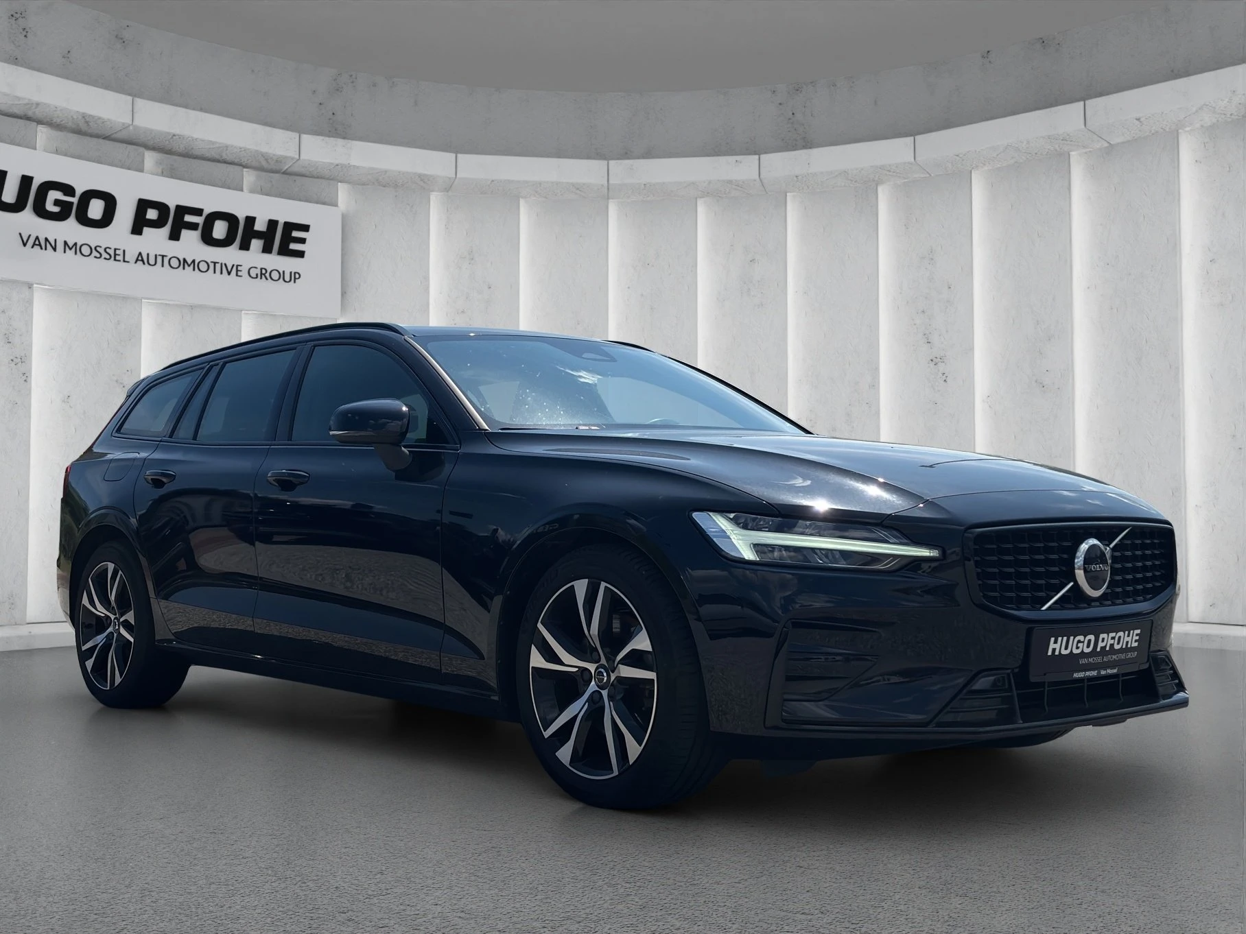 Volvo V60 B3 Plus Dark