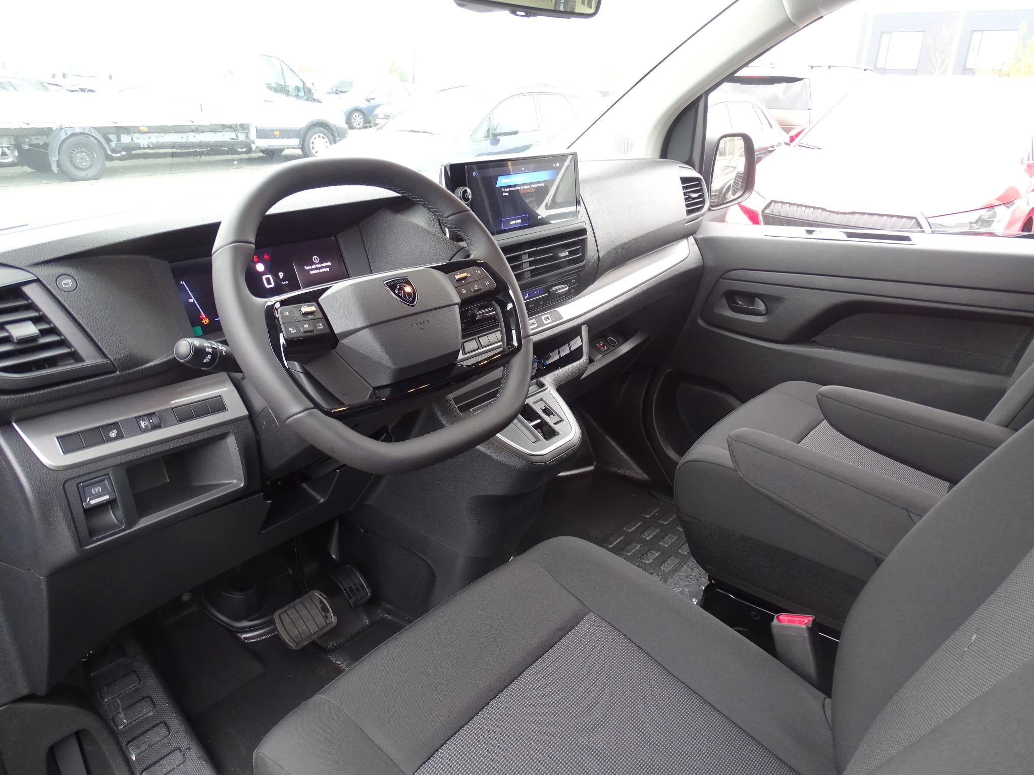 Peugeot-Expert-image-11