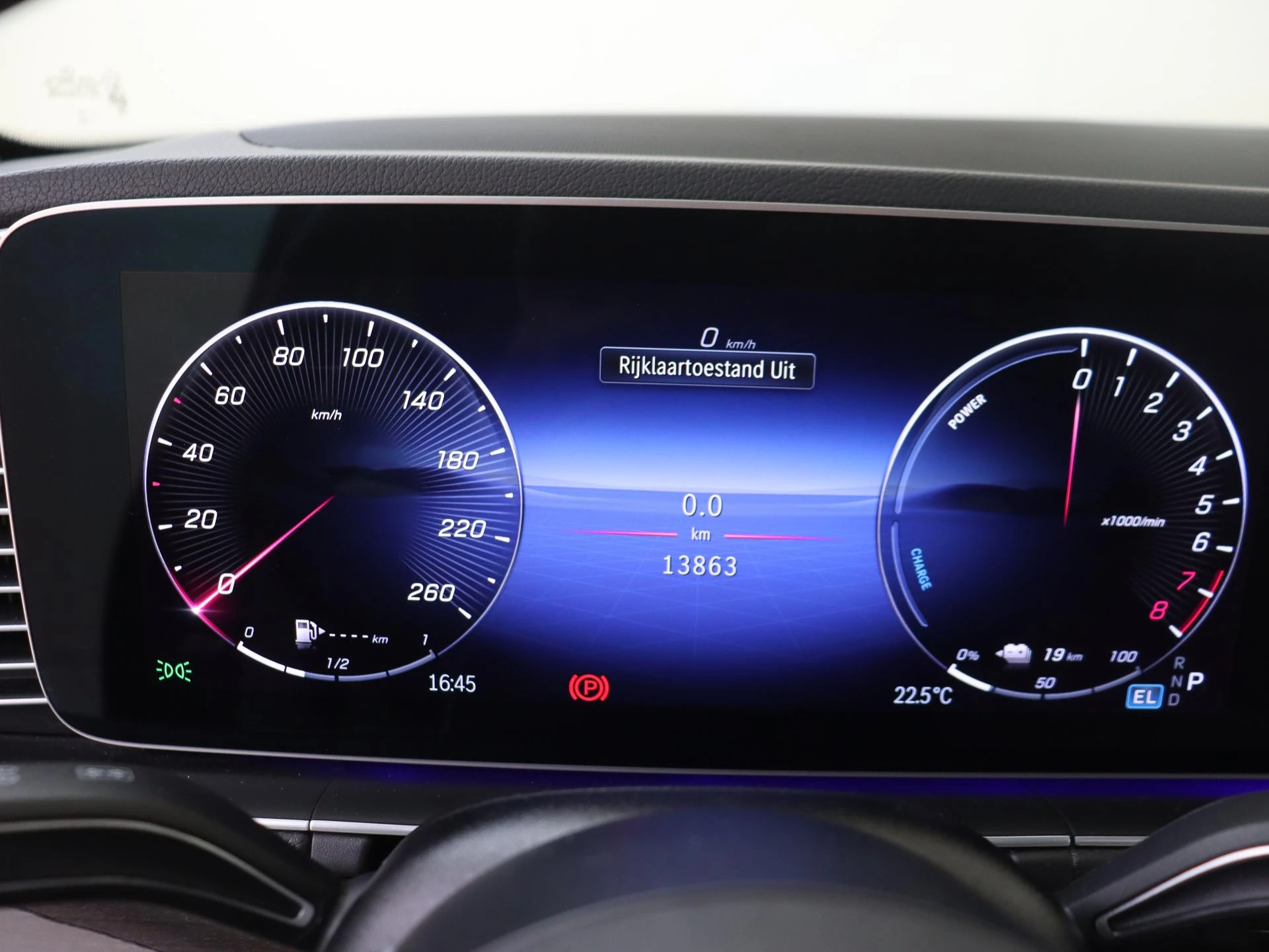 Mercedes-Benz-GLE-image-10