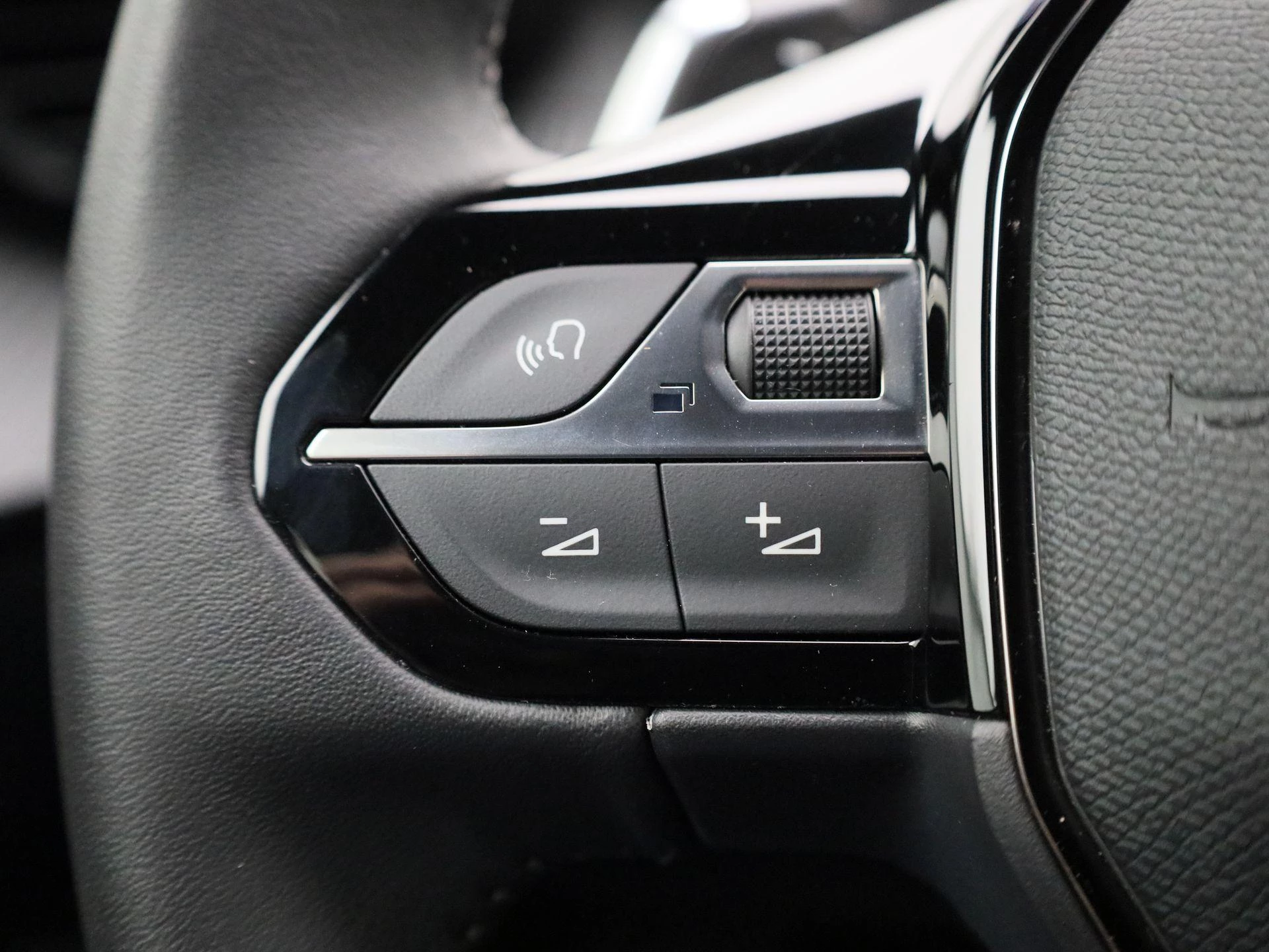Peugeot 2008 1.2 PureTech Active Pack