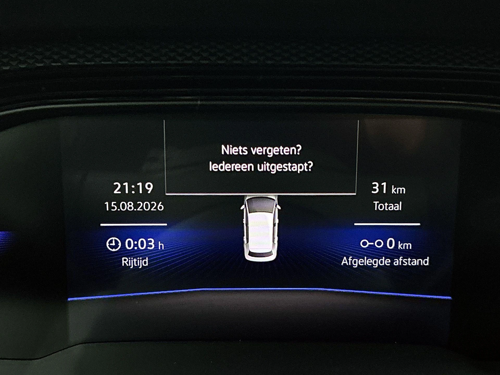Volkswagen-Polo-image-8