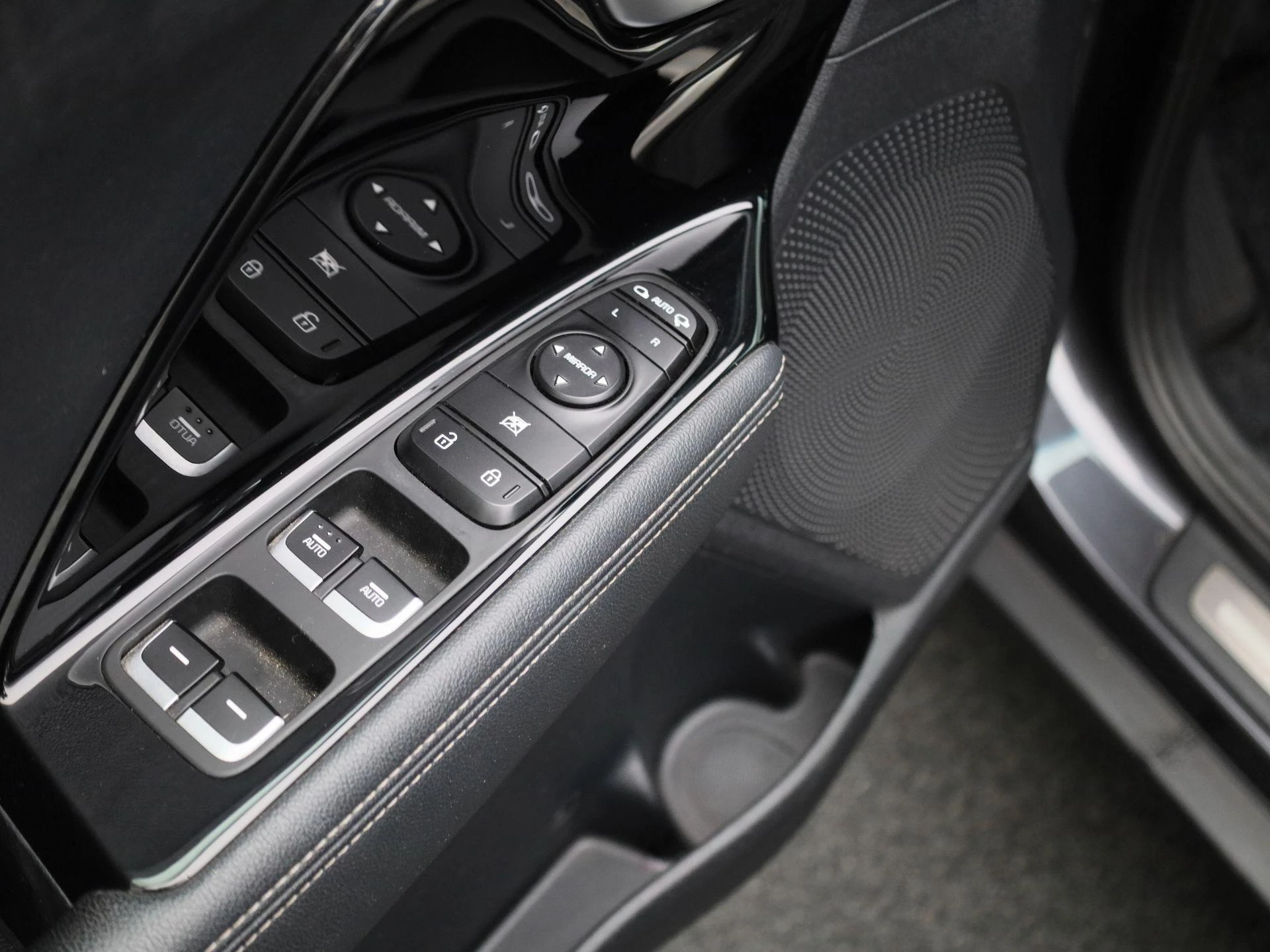 Kia-Niro-image-30