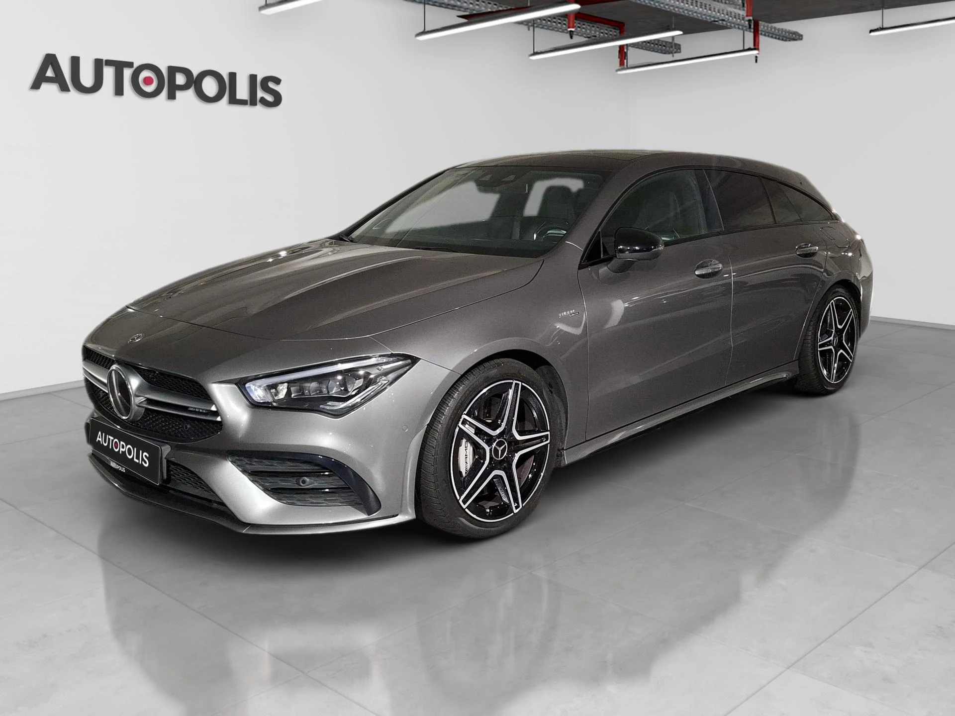 Mercedes-Benz-CLA-image-0