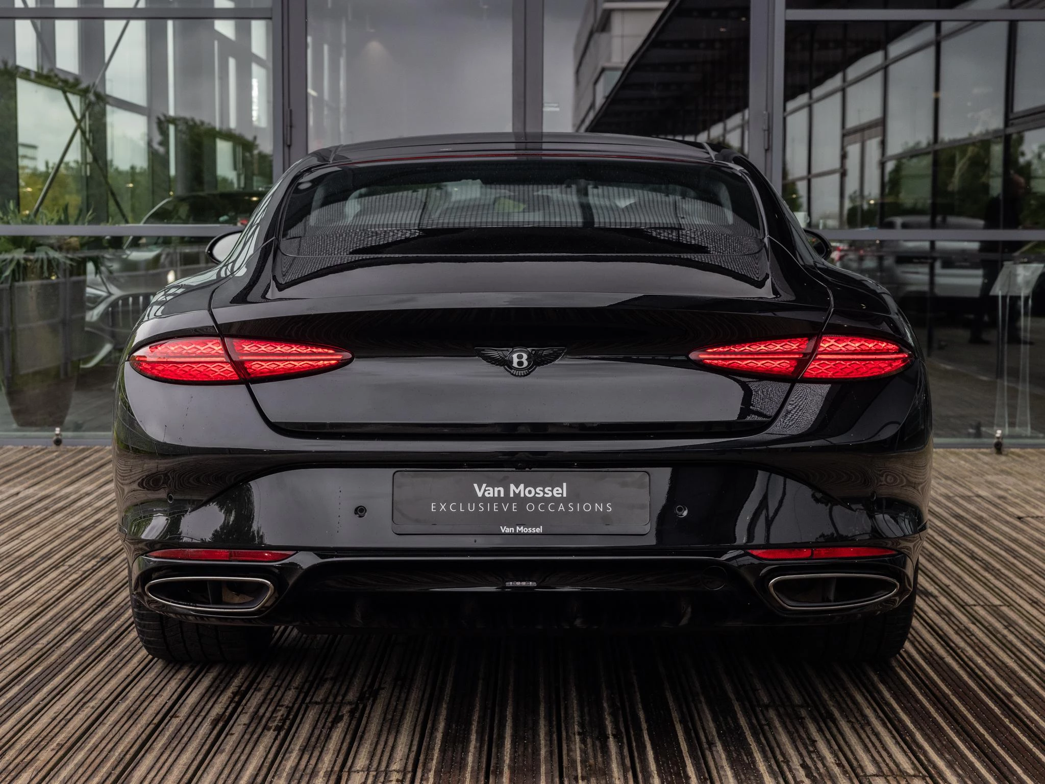 Bentley-Continental GT-image-4