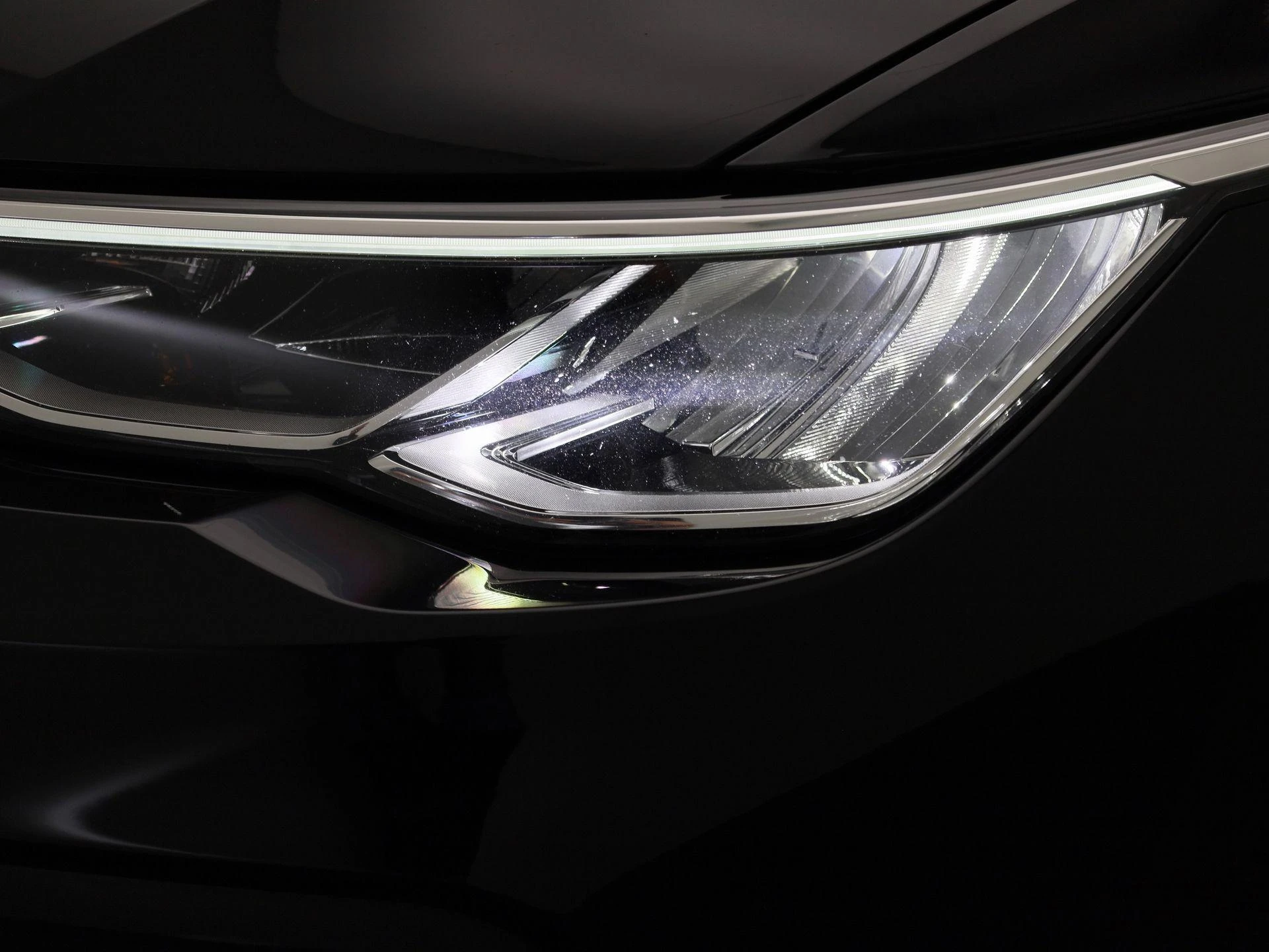 Volkswagen-Golf-image-13
