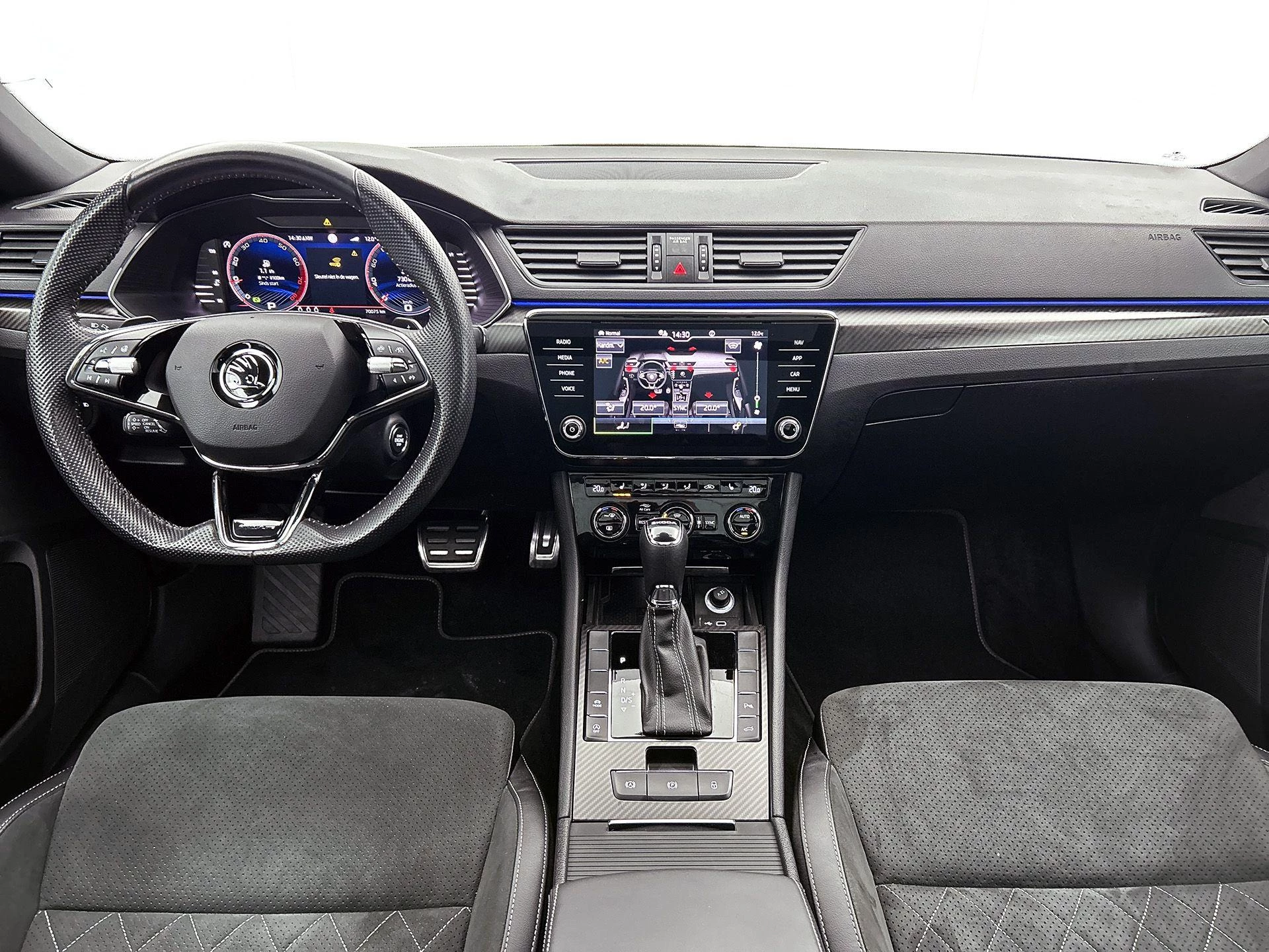 Škoda-Superb-image-22