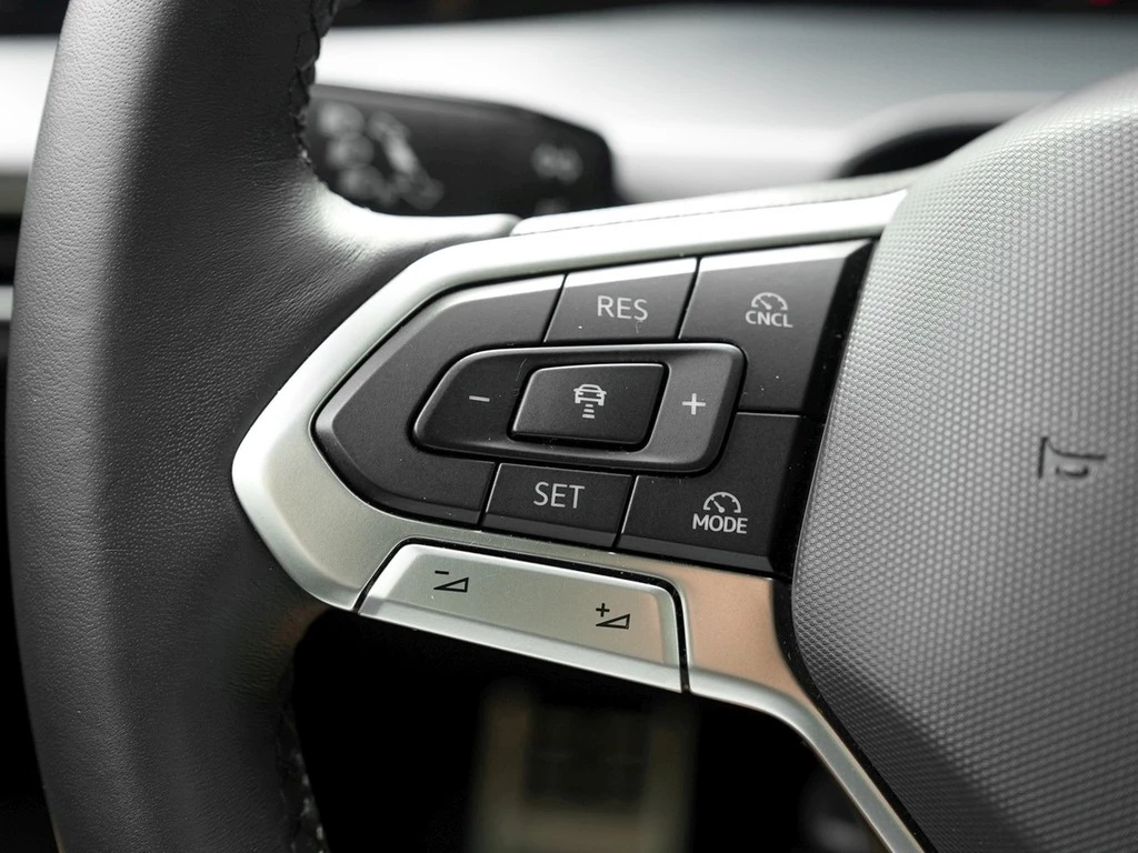 Volkswagen Golf Variant 1.5 TSI GOAL *AHK*Navi*LED-Plus*Travel -Assist*Climatronic*Sitzhzg*PDC*uvm..