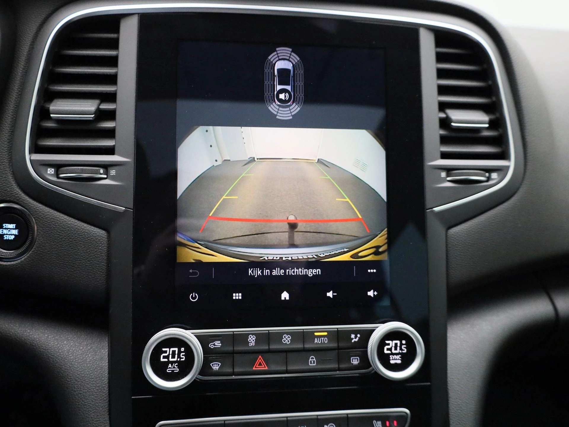 Renault-Megane E-Tech-image-33