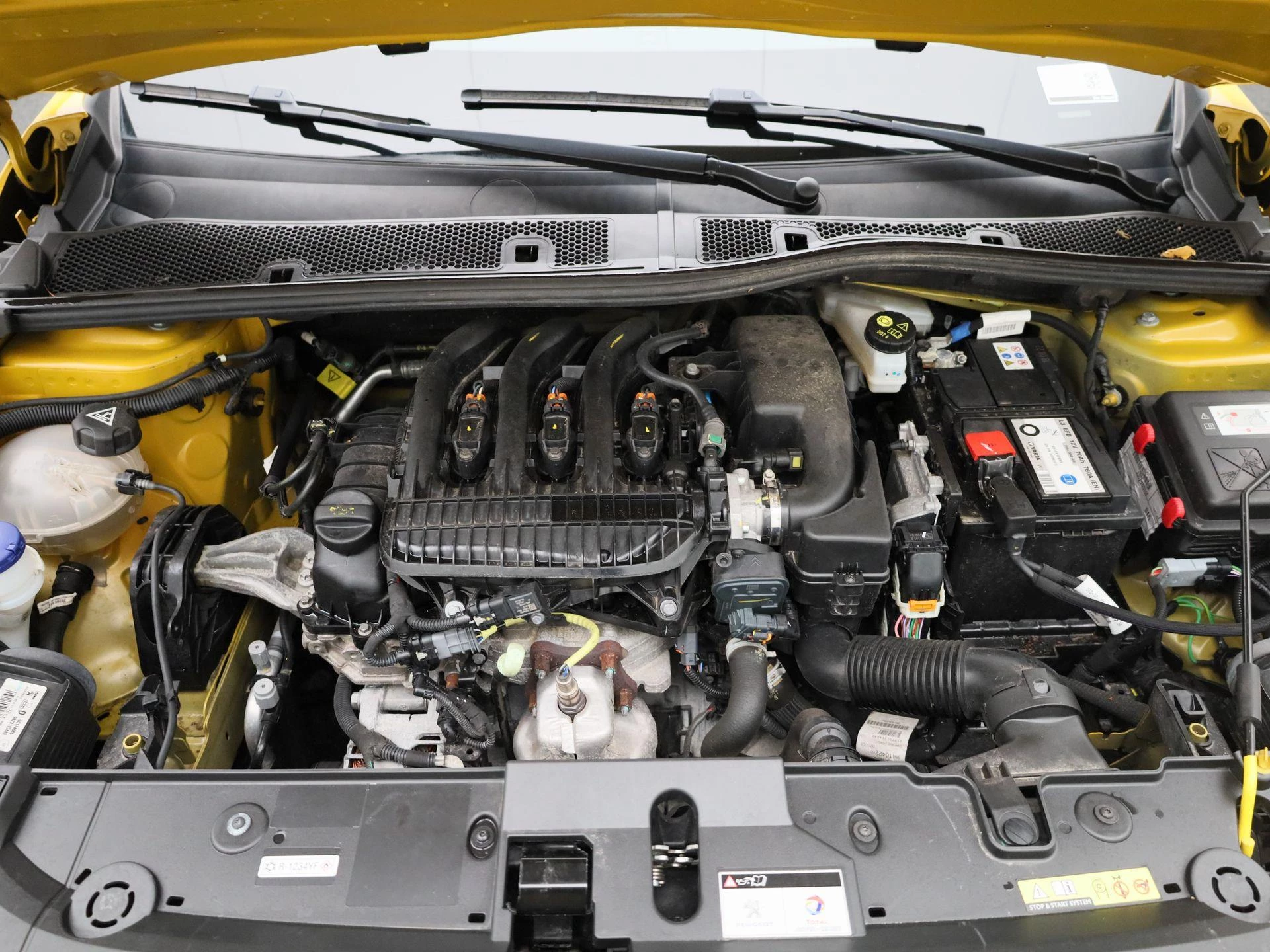 Peugeot-208-image-32