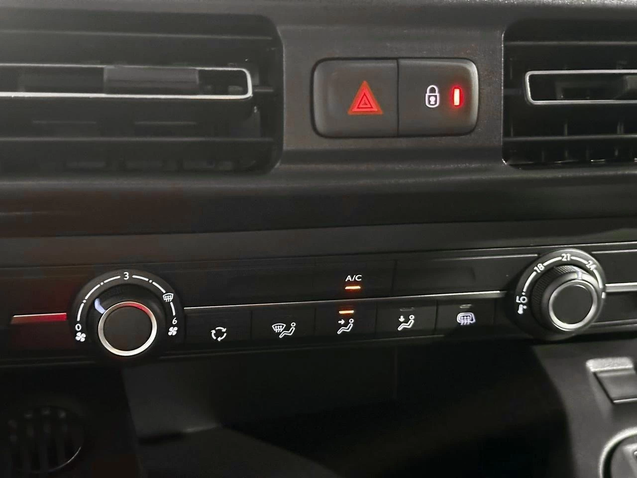 Fiat Doblò 1.5 BlueHDI 130 AT8 L1 Light