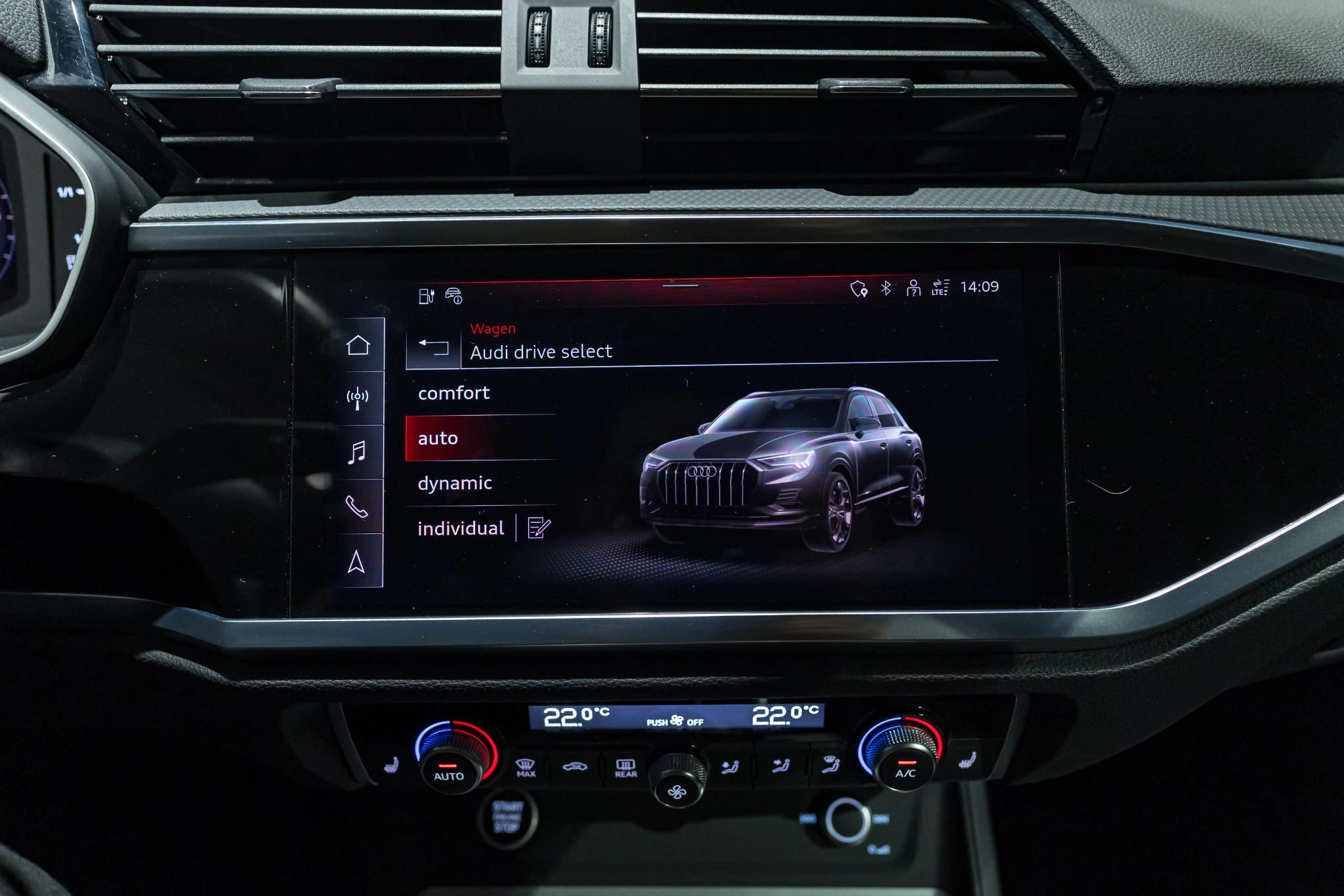 Audi-Q3-image-13