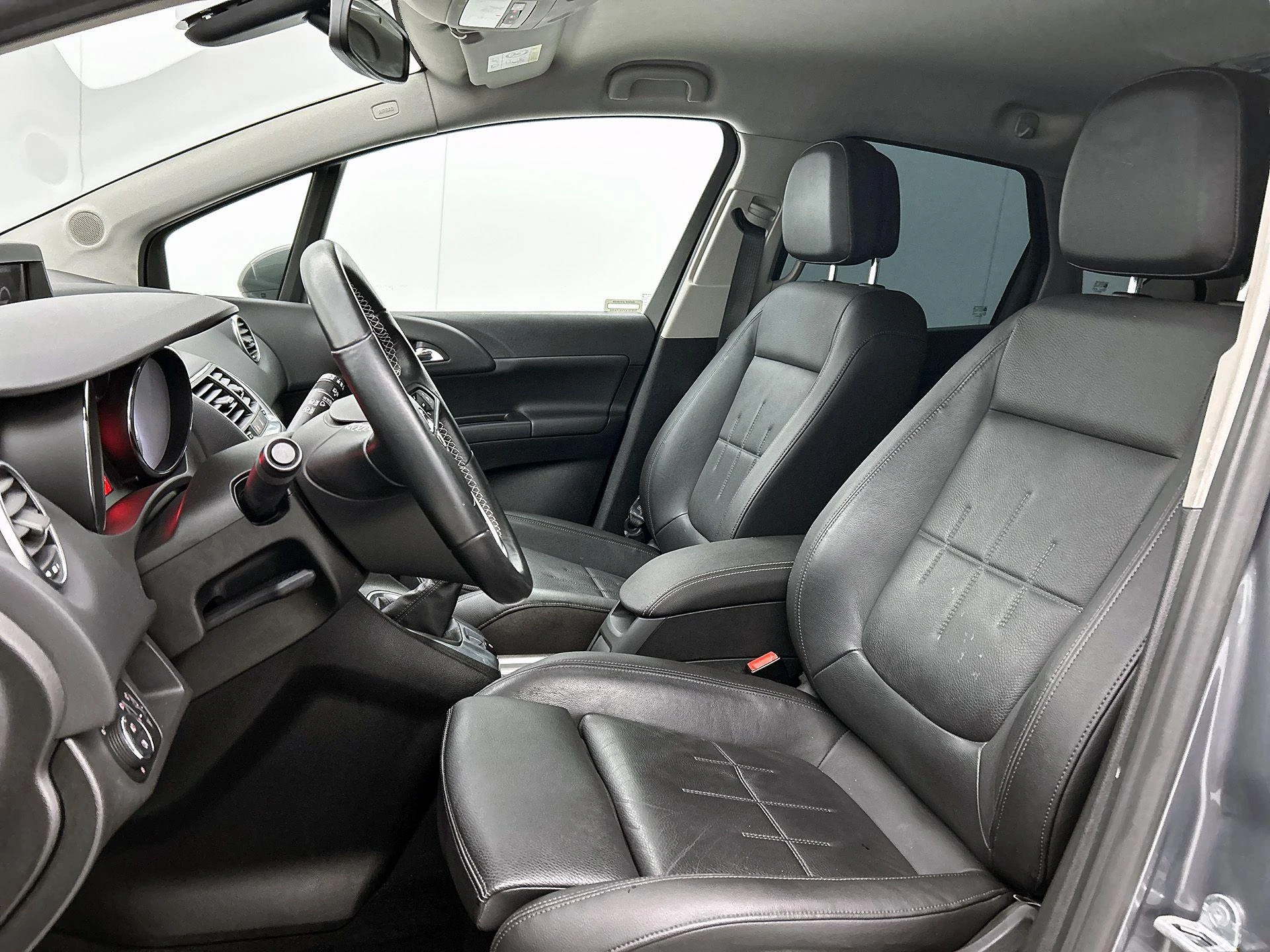 Opel-Meriva-image-29