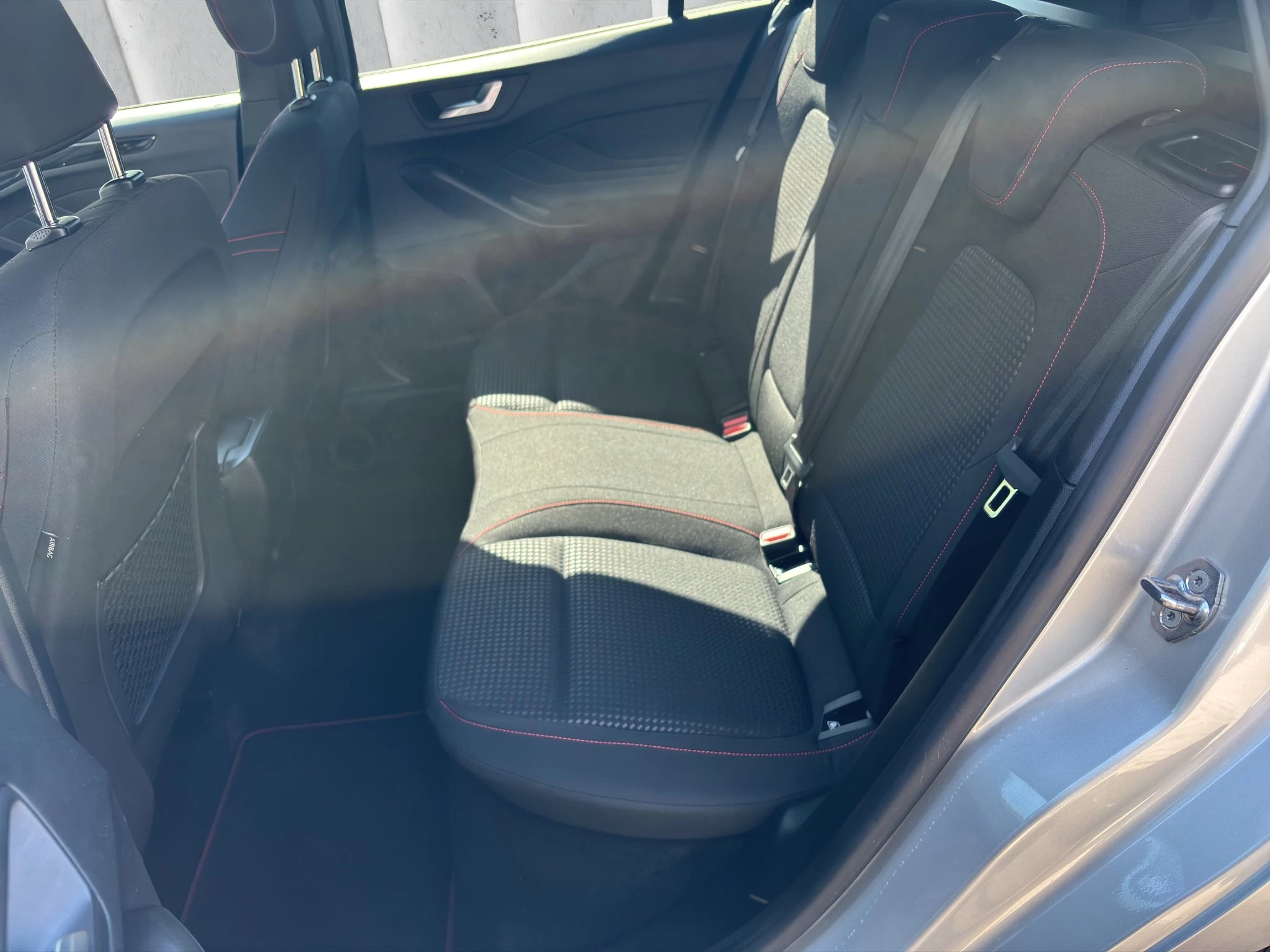 Ford Focus ST-Line X Turnier Aut.*AHK*ACC*HUD*KAM*NAVI*WINTER-PKT.