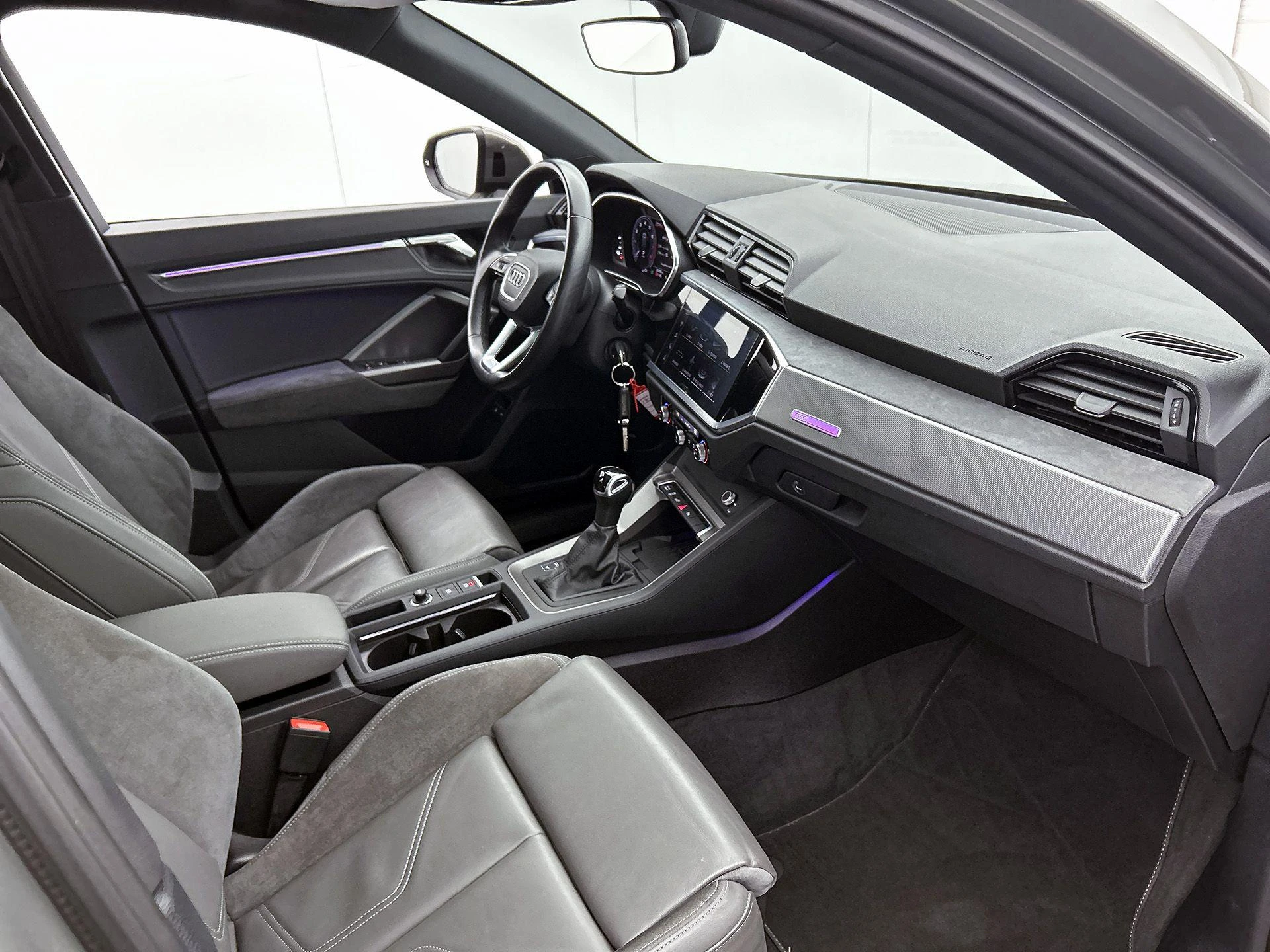 Audi-Q3-image-14
