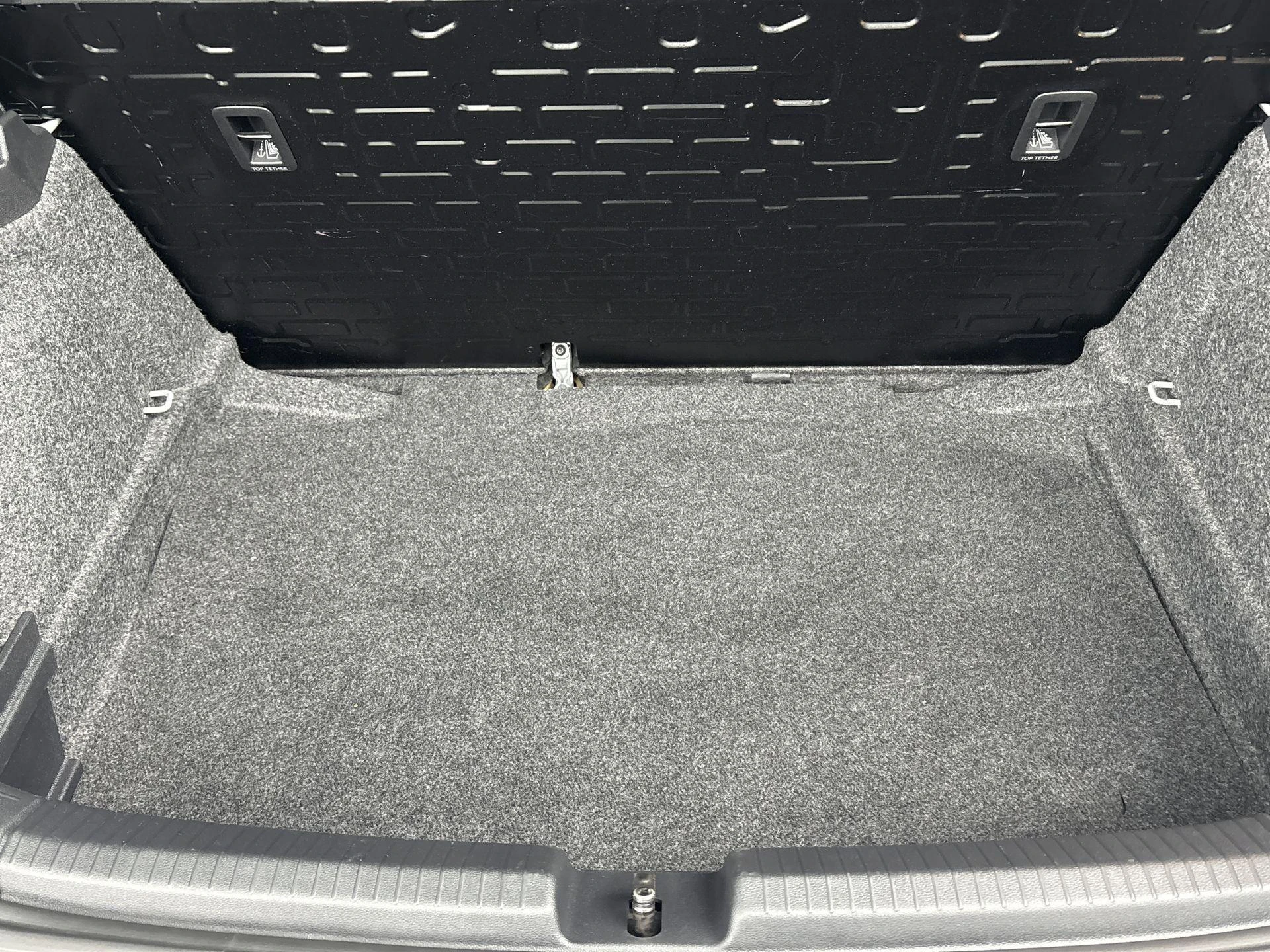 Volkswagen-Polo-image-11