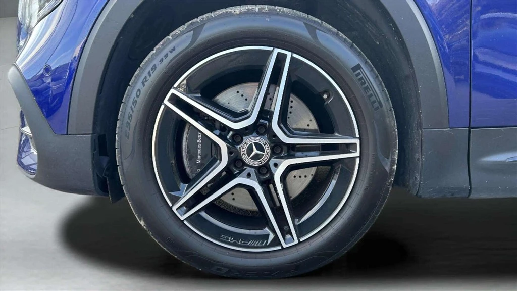 Mercedes-Benz-GLB-image-8