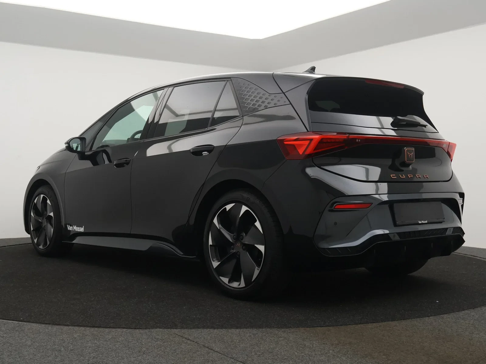 CUPRA-Born-image-5