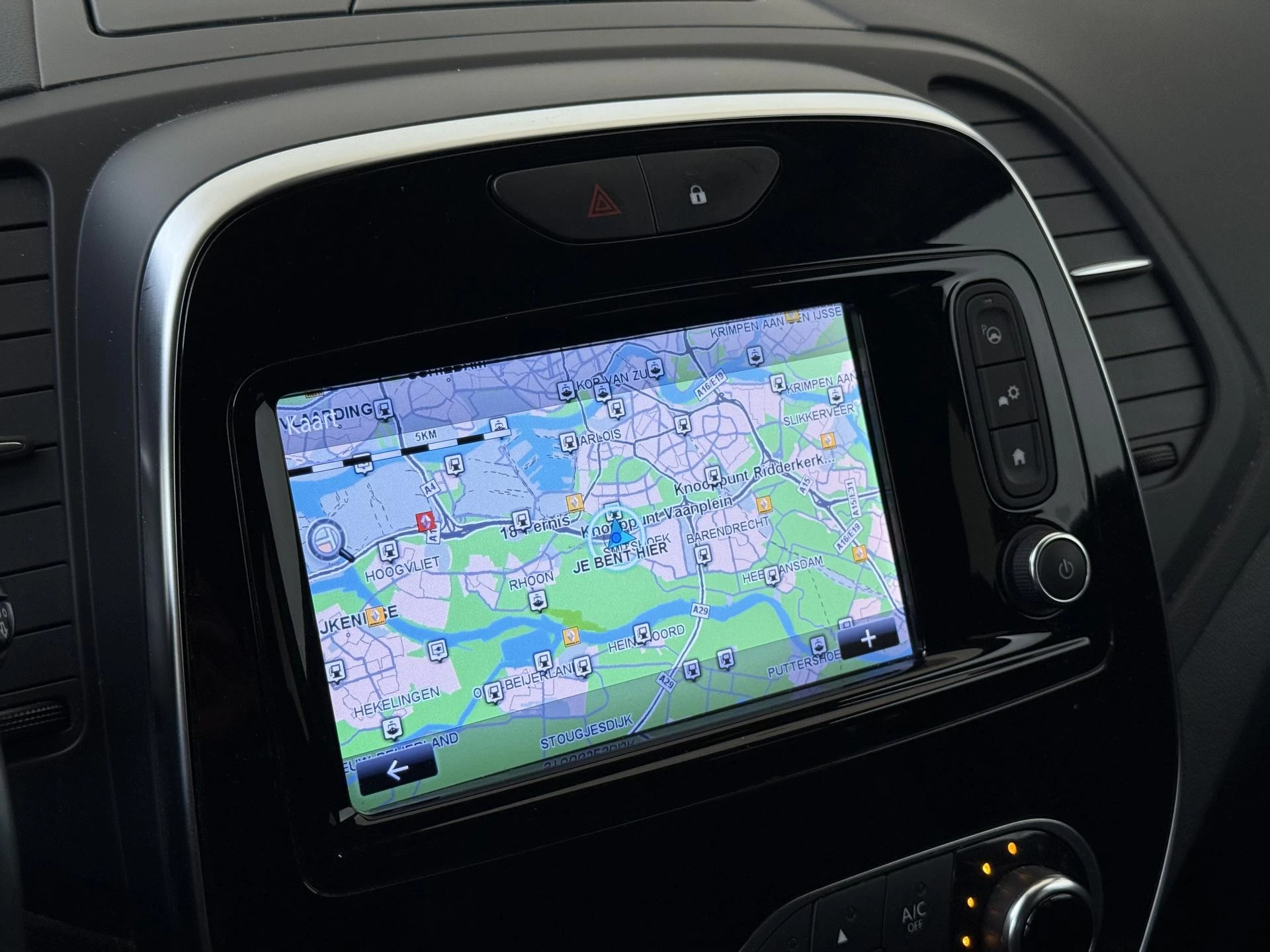 Renault-Captur-image-17