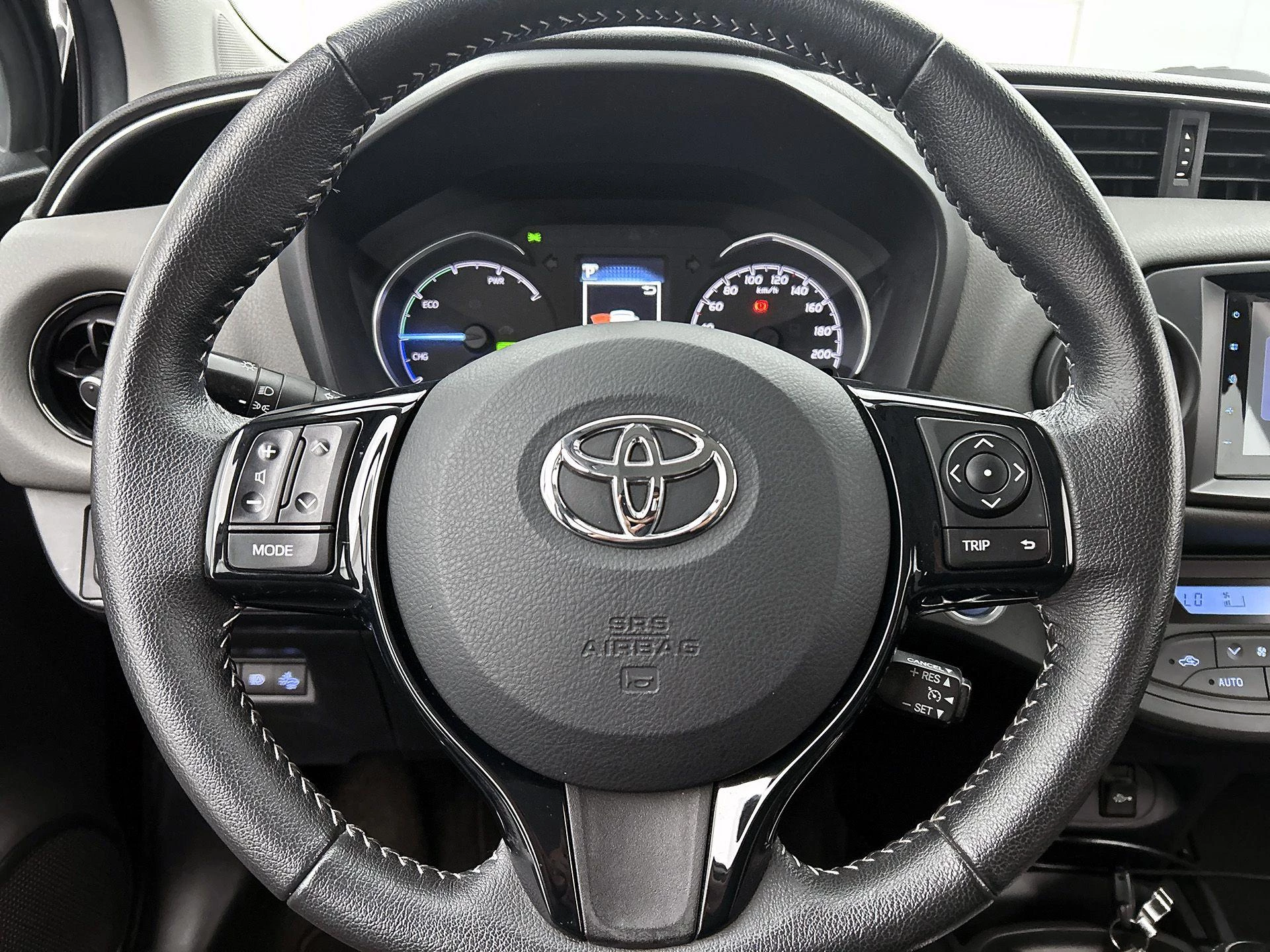 Toyota-Yaris-image-27