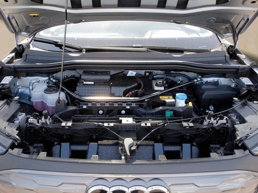 Audi-Q4 e-tron-image-18