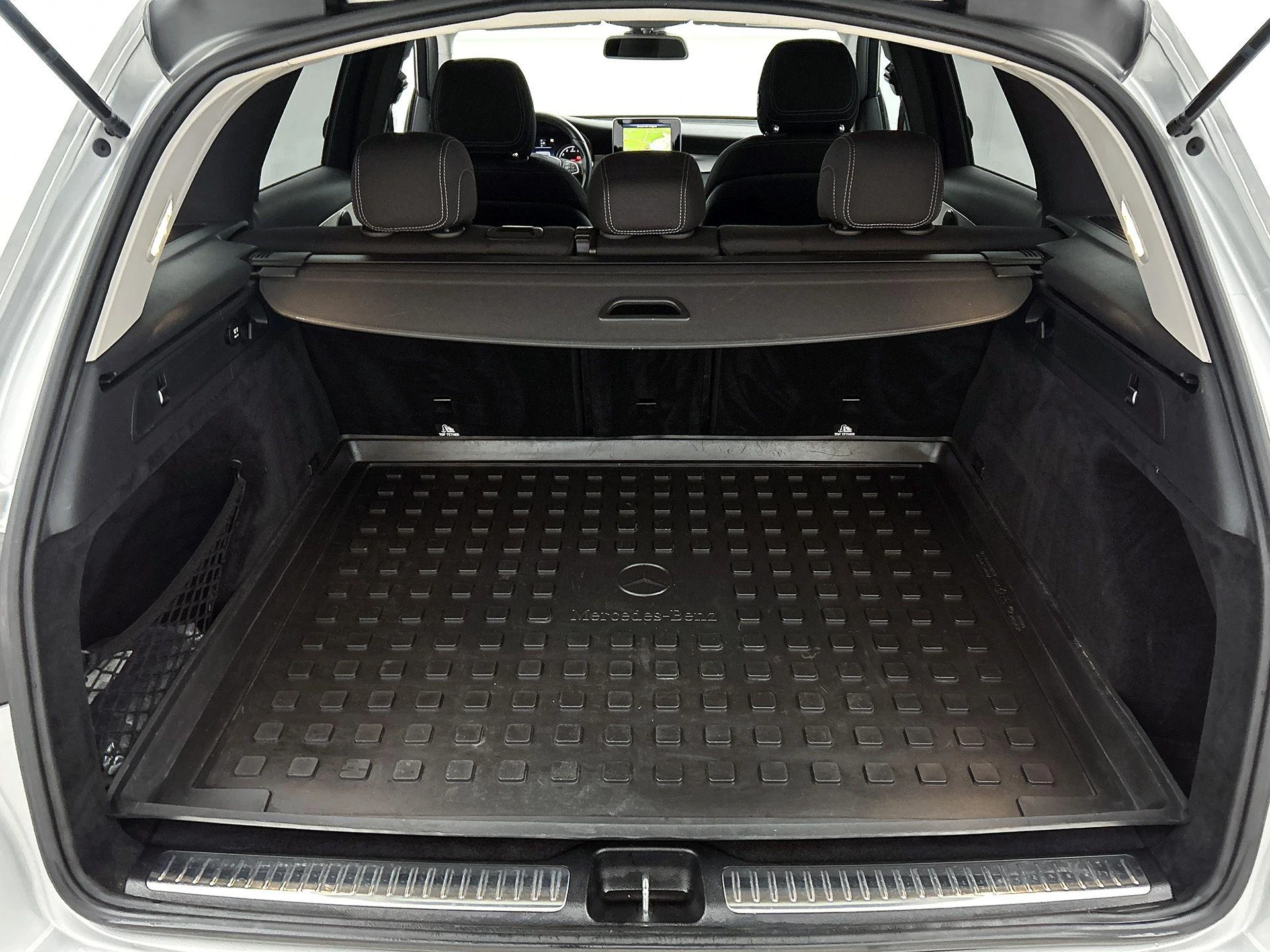 Mercedes-Benz-GLC-image-14