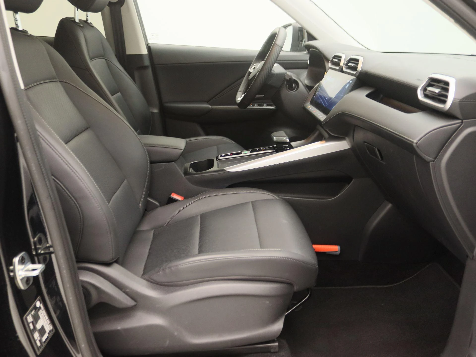 MG-ZS-image-23