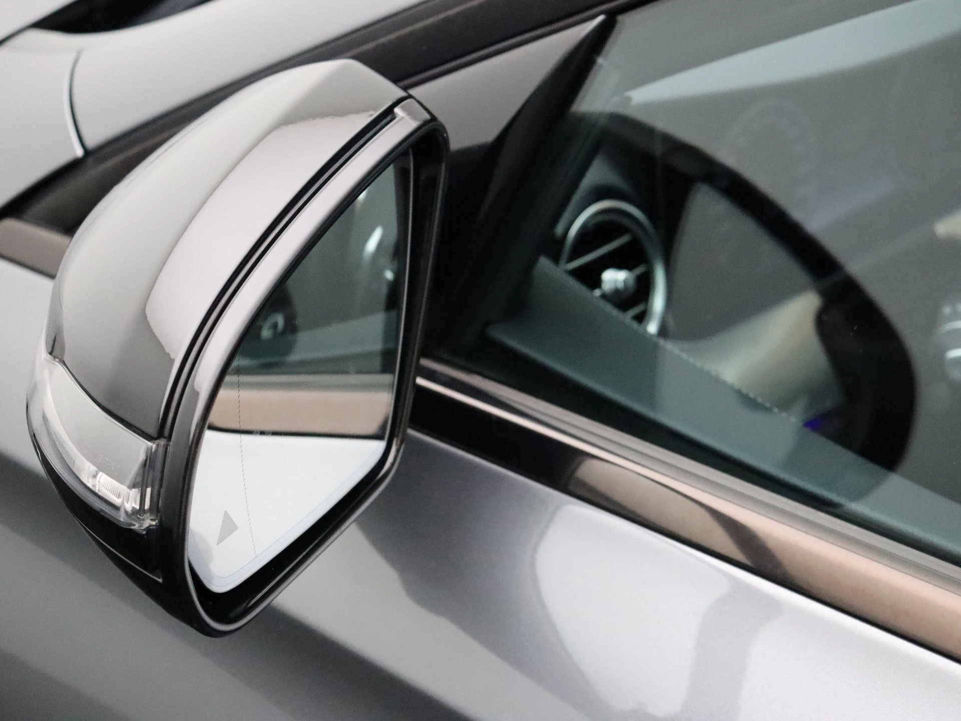 Mercedes-Benz-Classe E-image-8