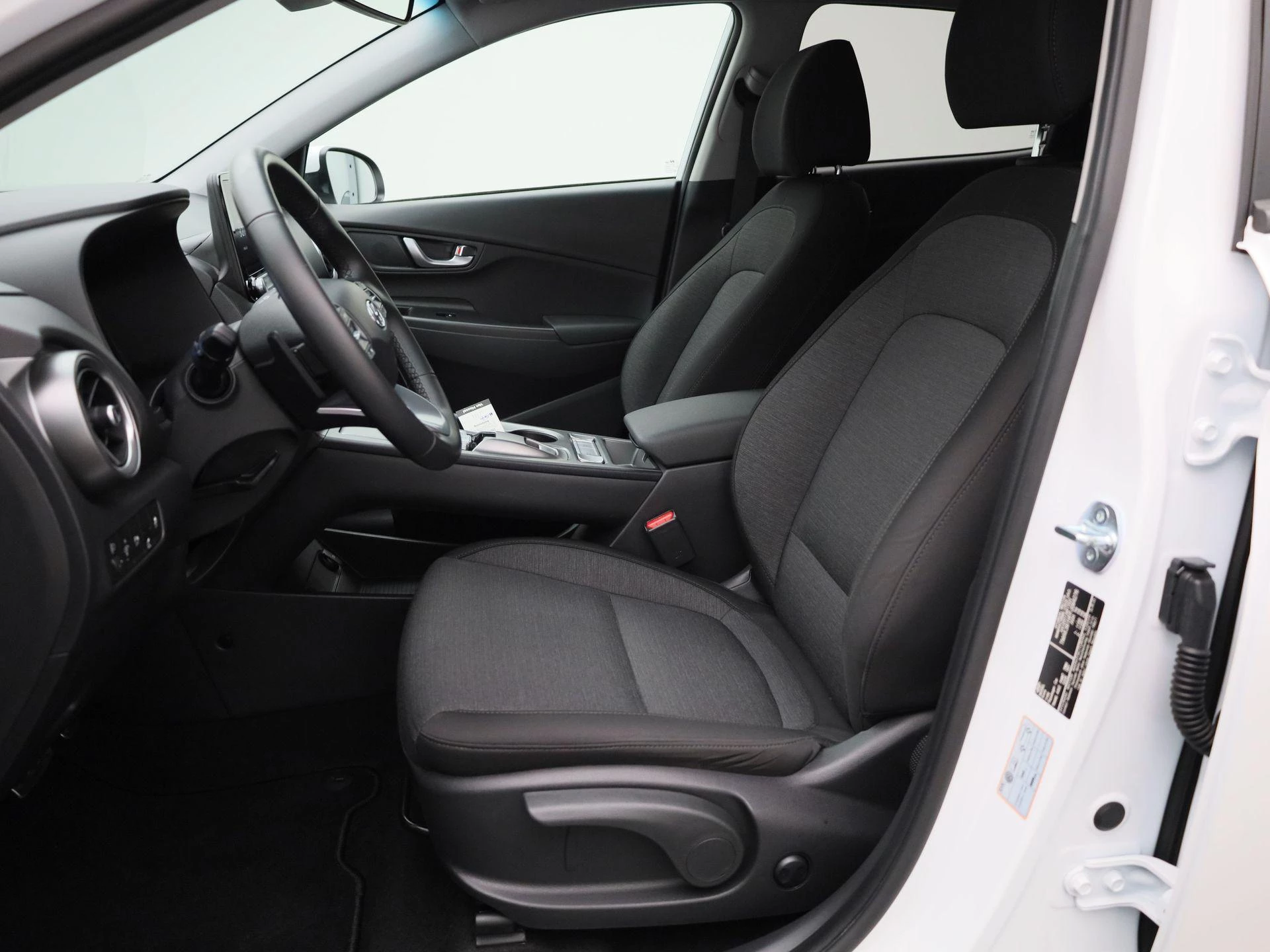 Hyundai-Kona-image-10