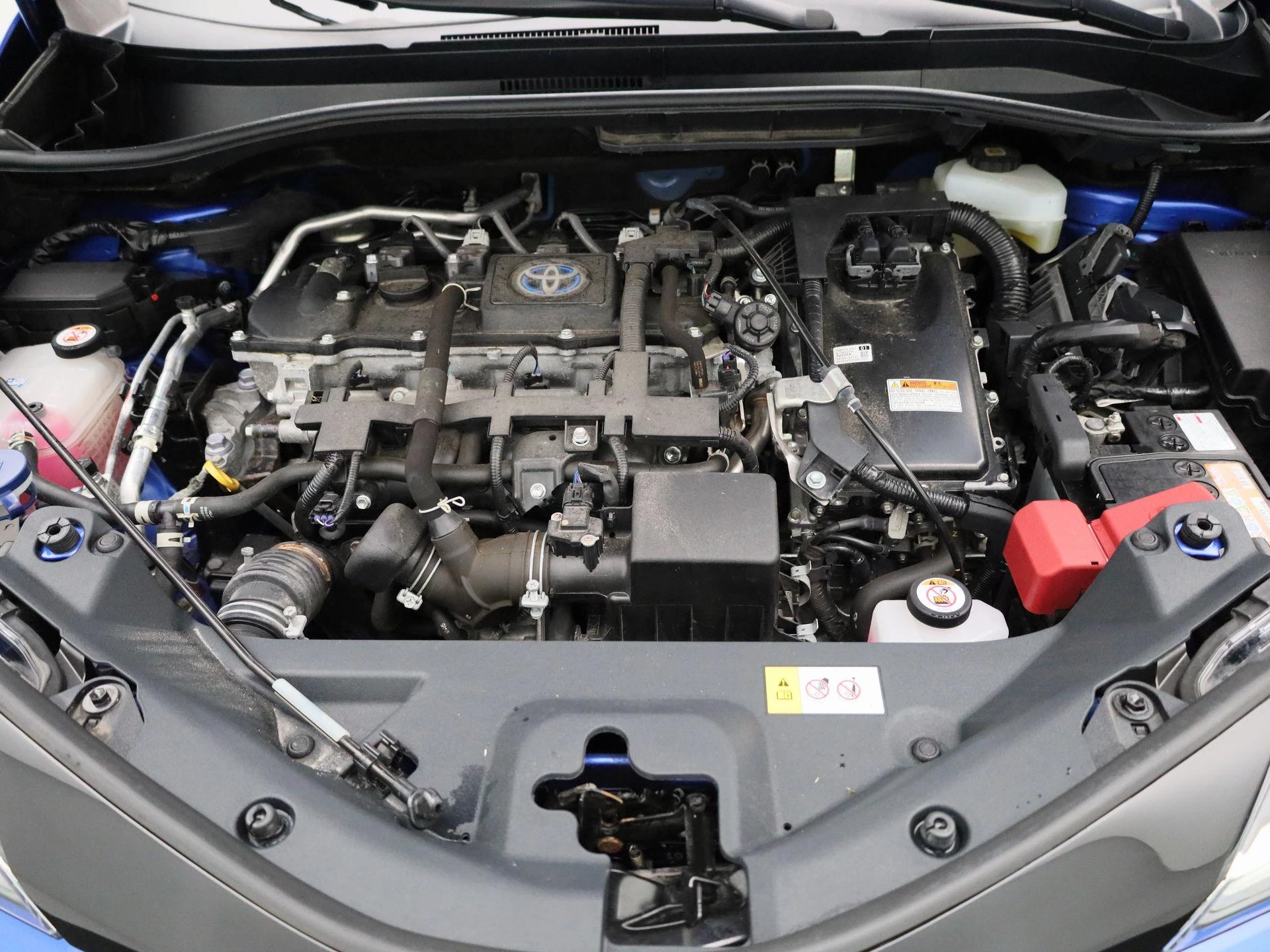 Toyota-C-HR-image-29