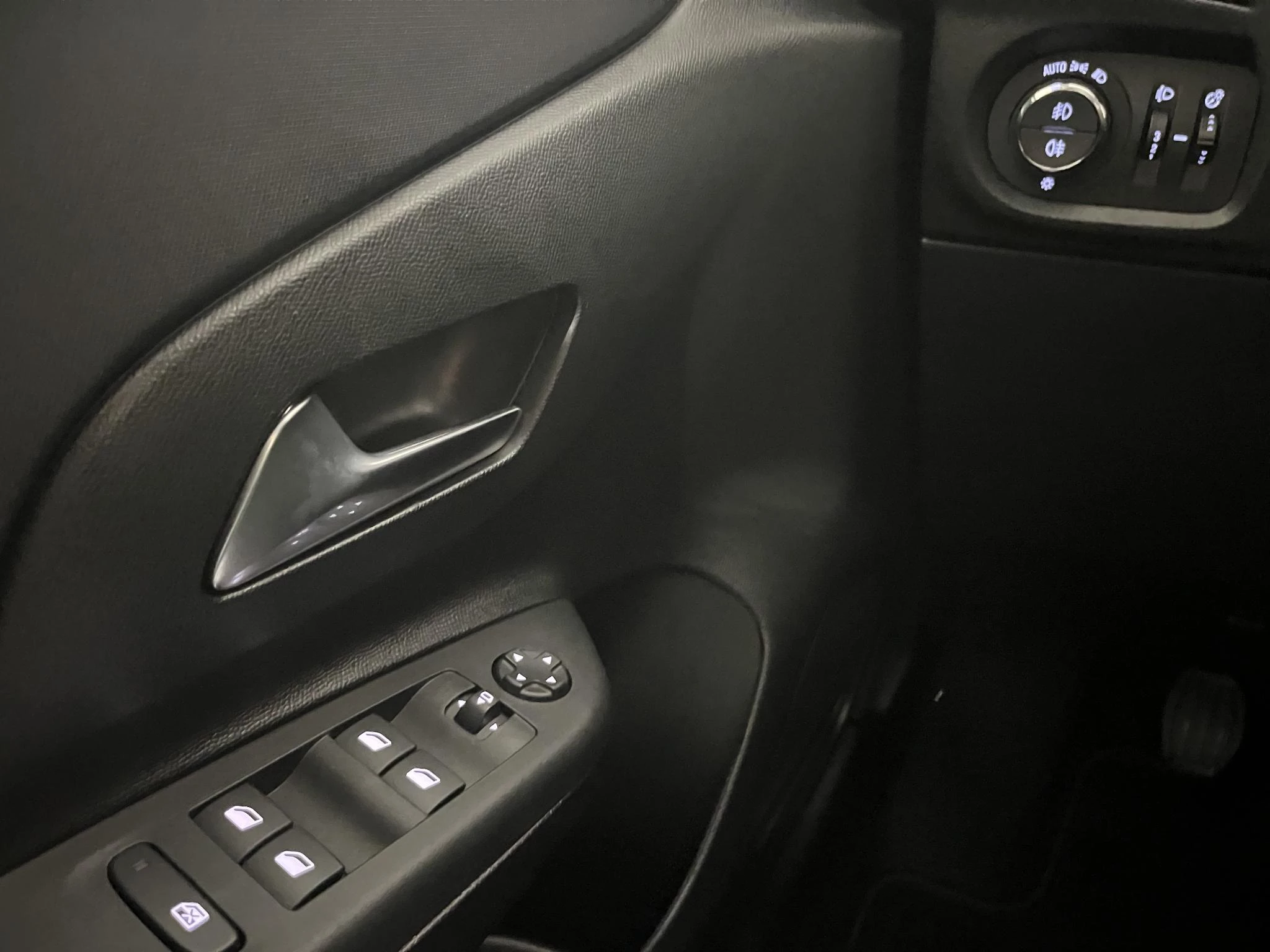 Opel-Corsa-image-10