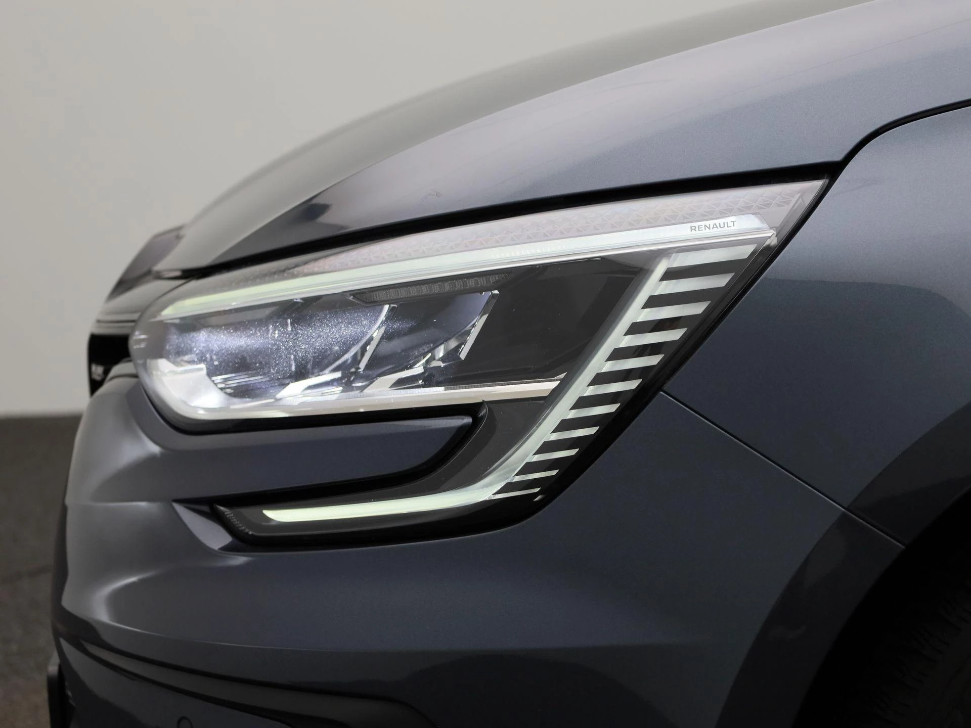 Renault-Mégane Grand Tour-image-17