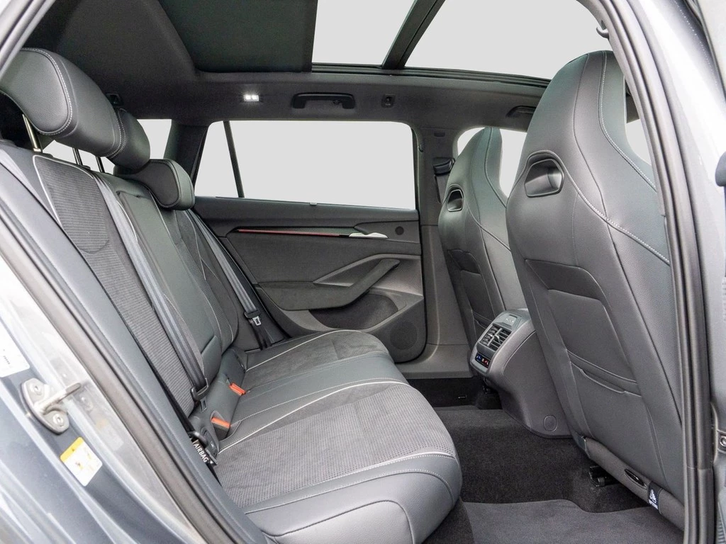 Škoda Superb Combi 2,0 TDI DSG 4x4 Sportline