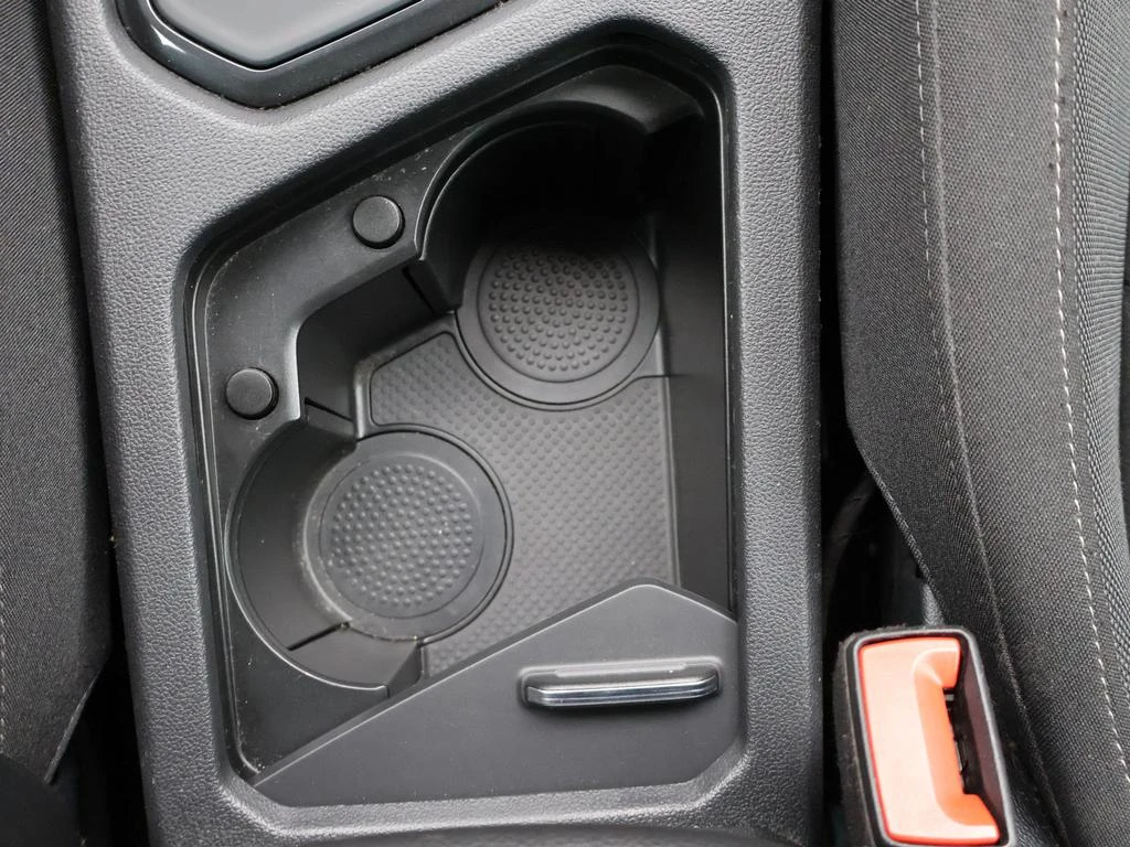 Volkswagen-Tiguan-image-25