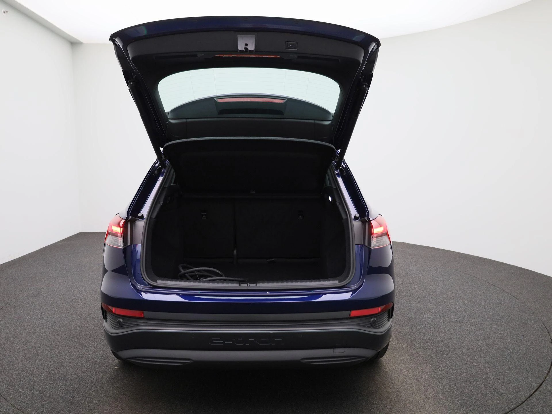 Audi-Q4 e-tron-image-10