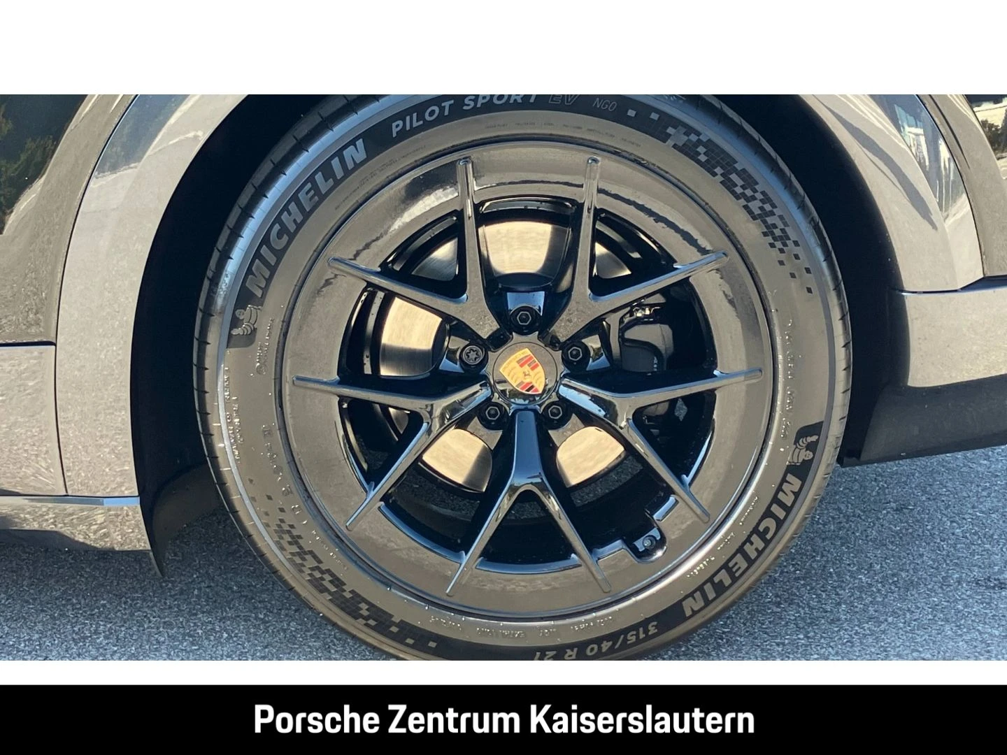 Porsche-Cayenne-image-13