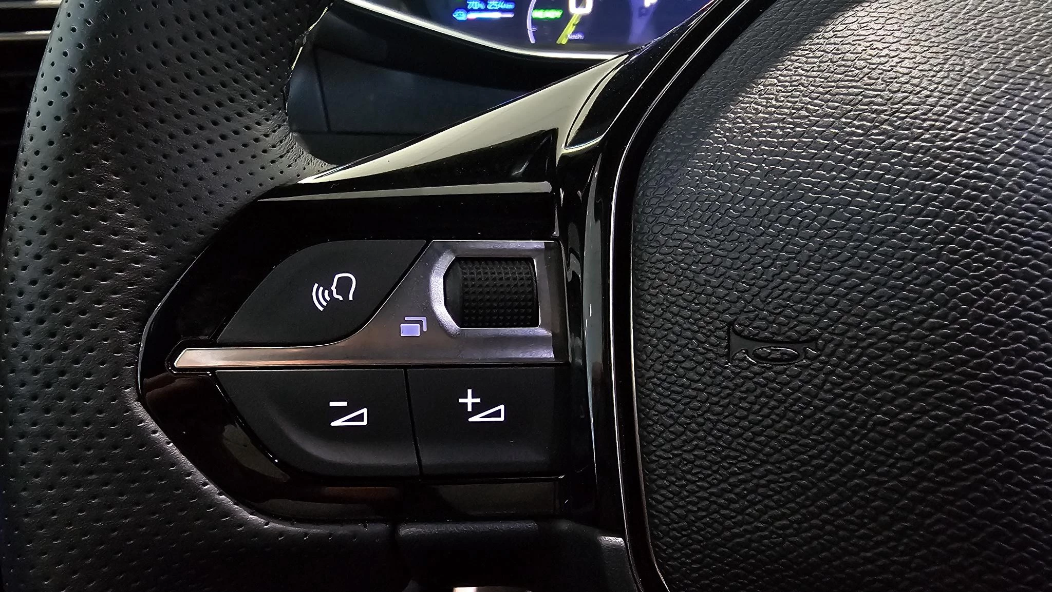 Peugeot e-2008 EV GT Avantage 54 kWh