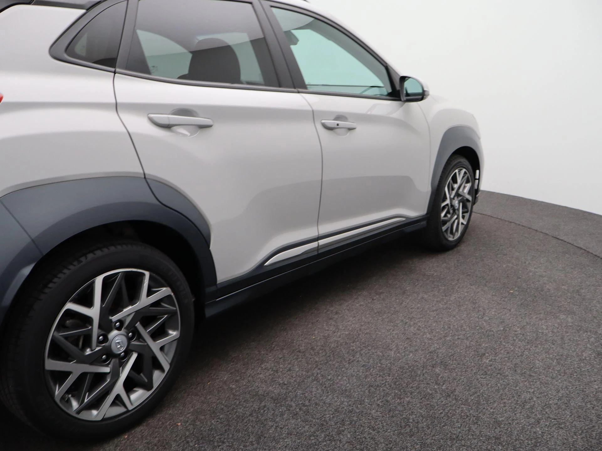 Hyundai-Kona-image-39